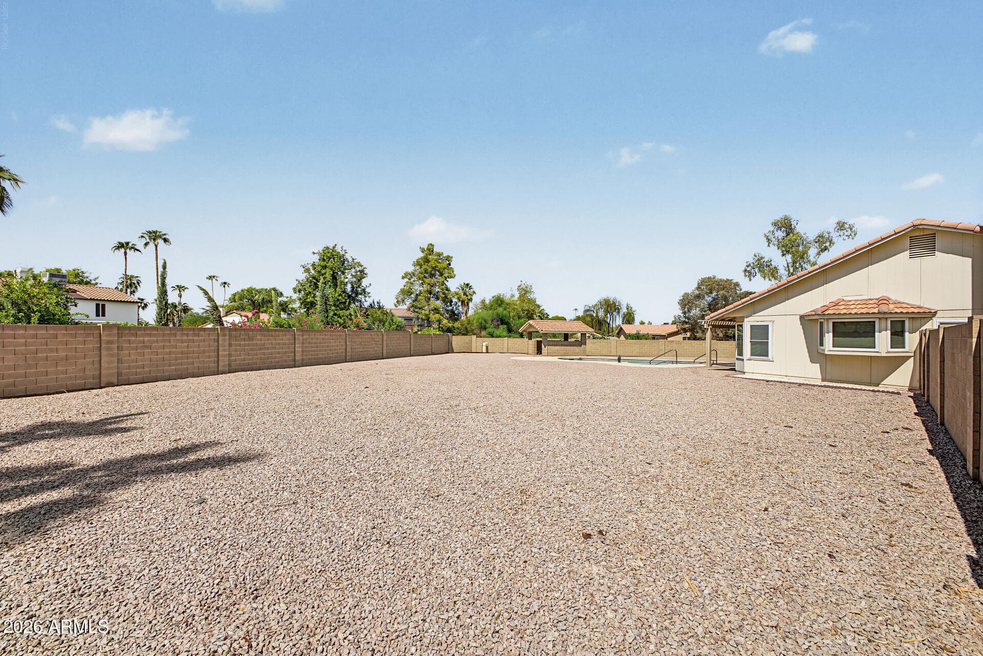 2336 W Highland Court — photo 6