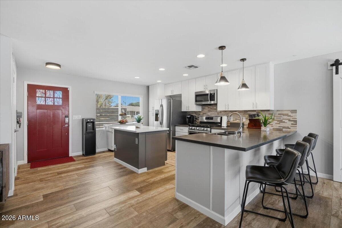 1209 W Medlock Drive — photo 5