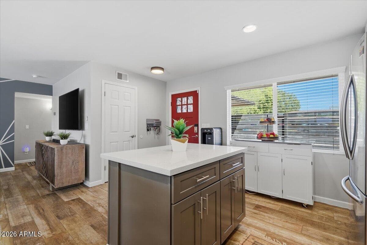 1209 W Medlock Drive — photo 6