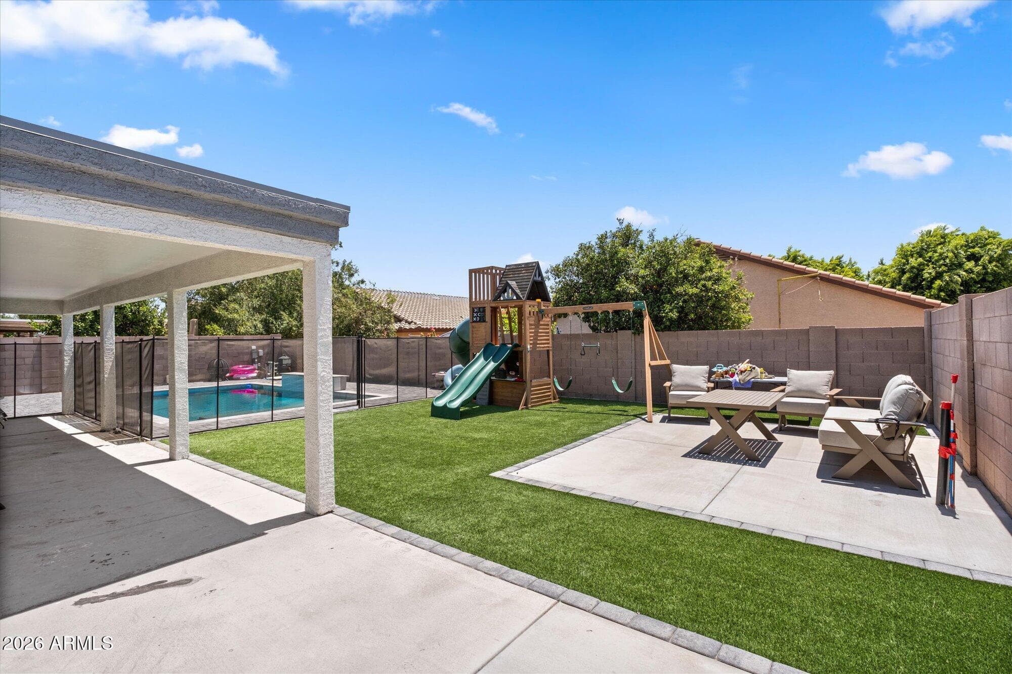 10427 E Diamond Avenue — photo 2