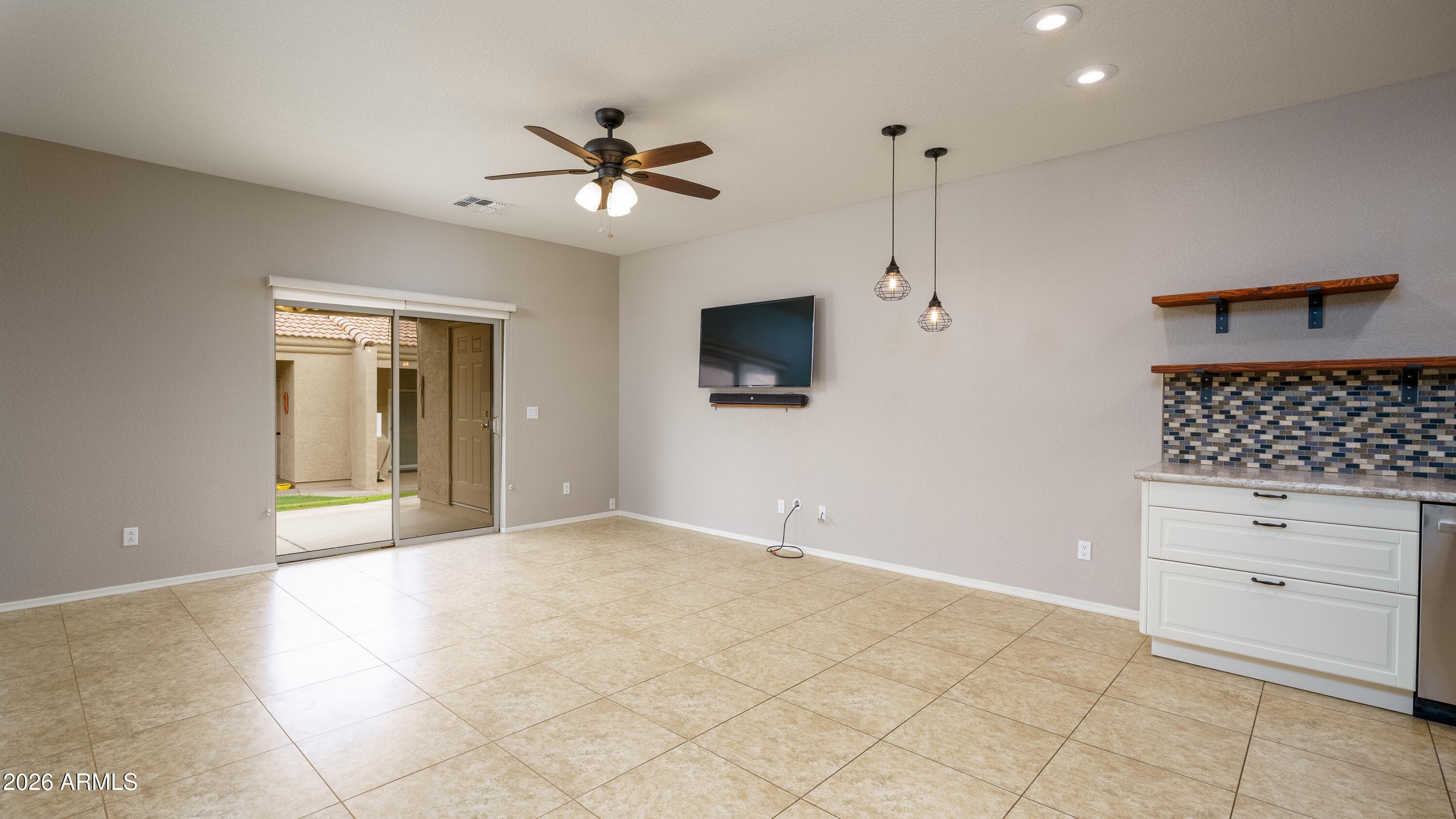 2101 S Yellow Wood 45 — photo 4