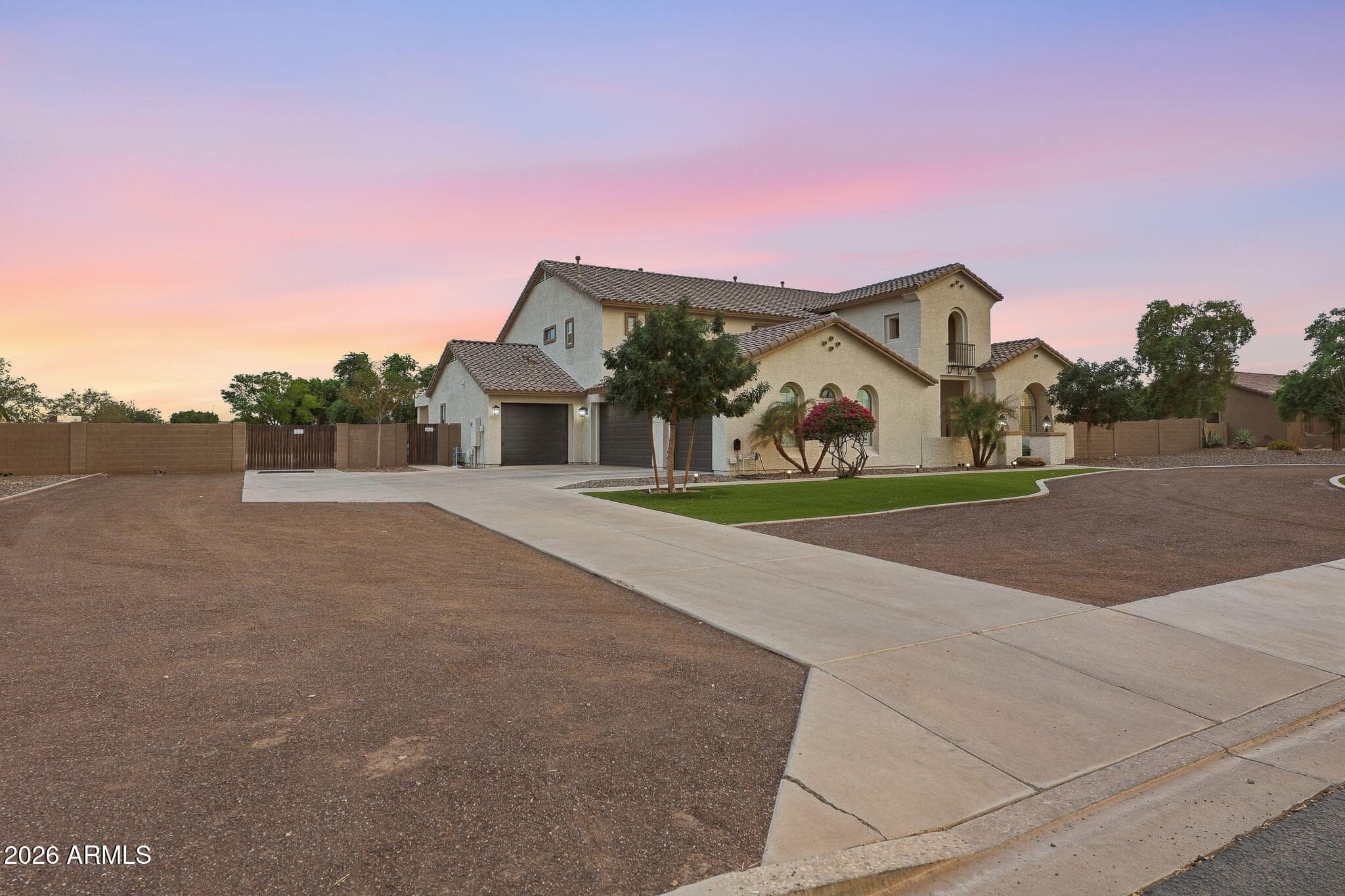14139 W Christy Drive — photo 3
