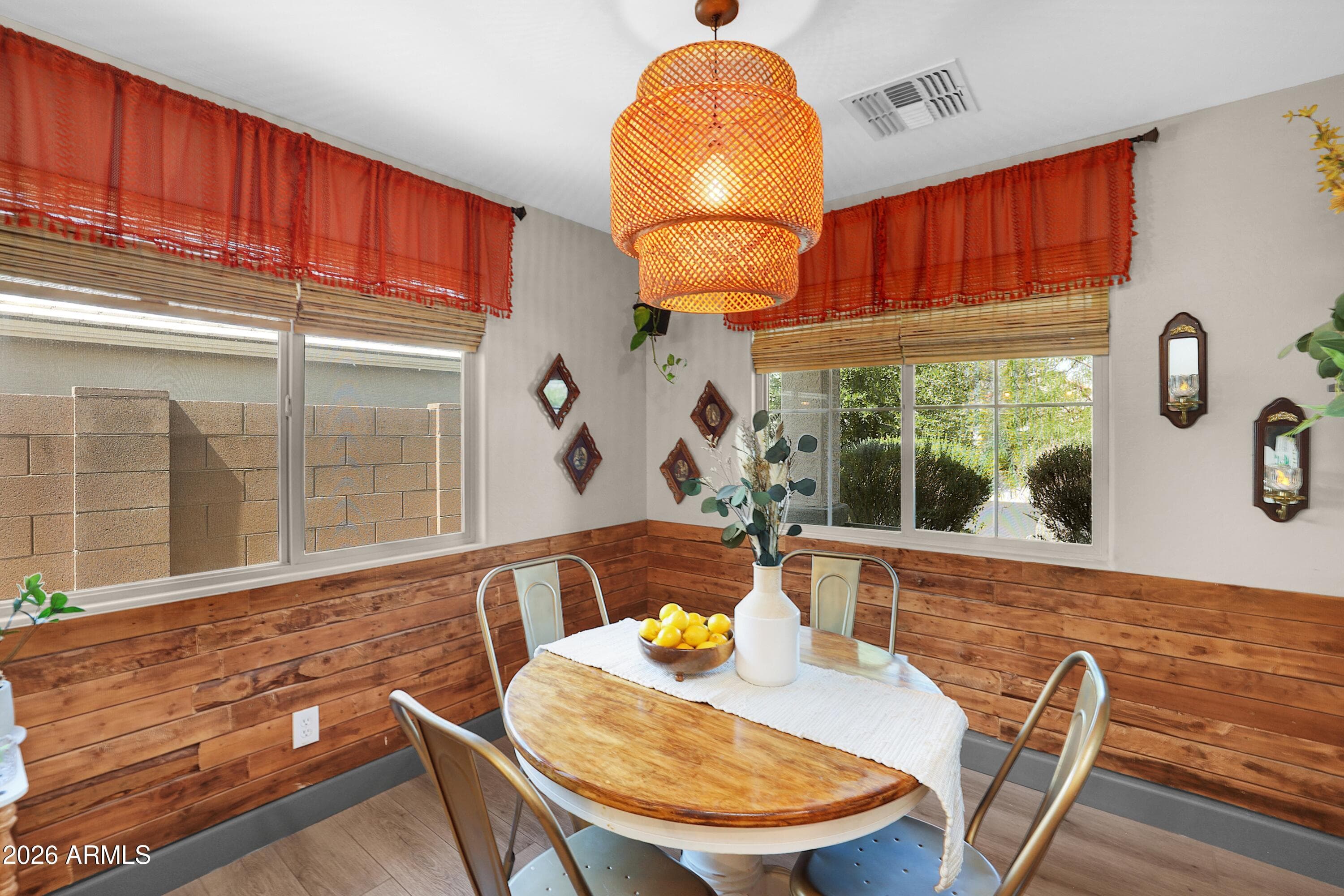 2065 E Lindrick Drive — photo 3