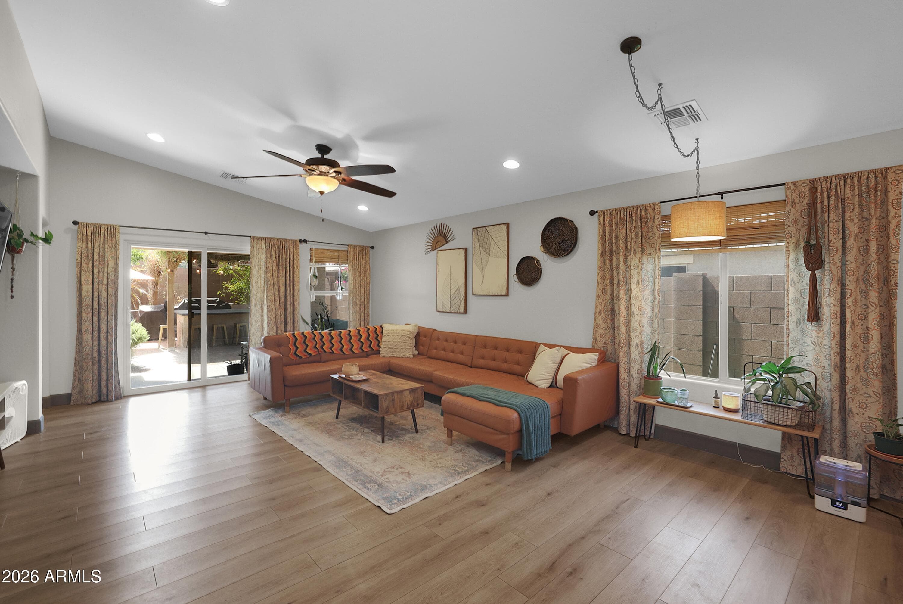 2065 E Lindrick Drive — photo 6