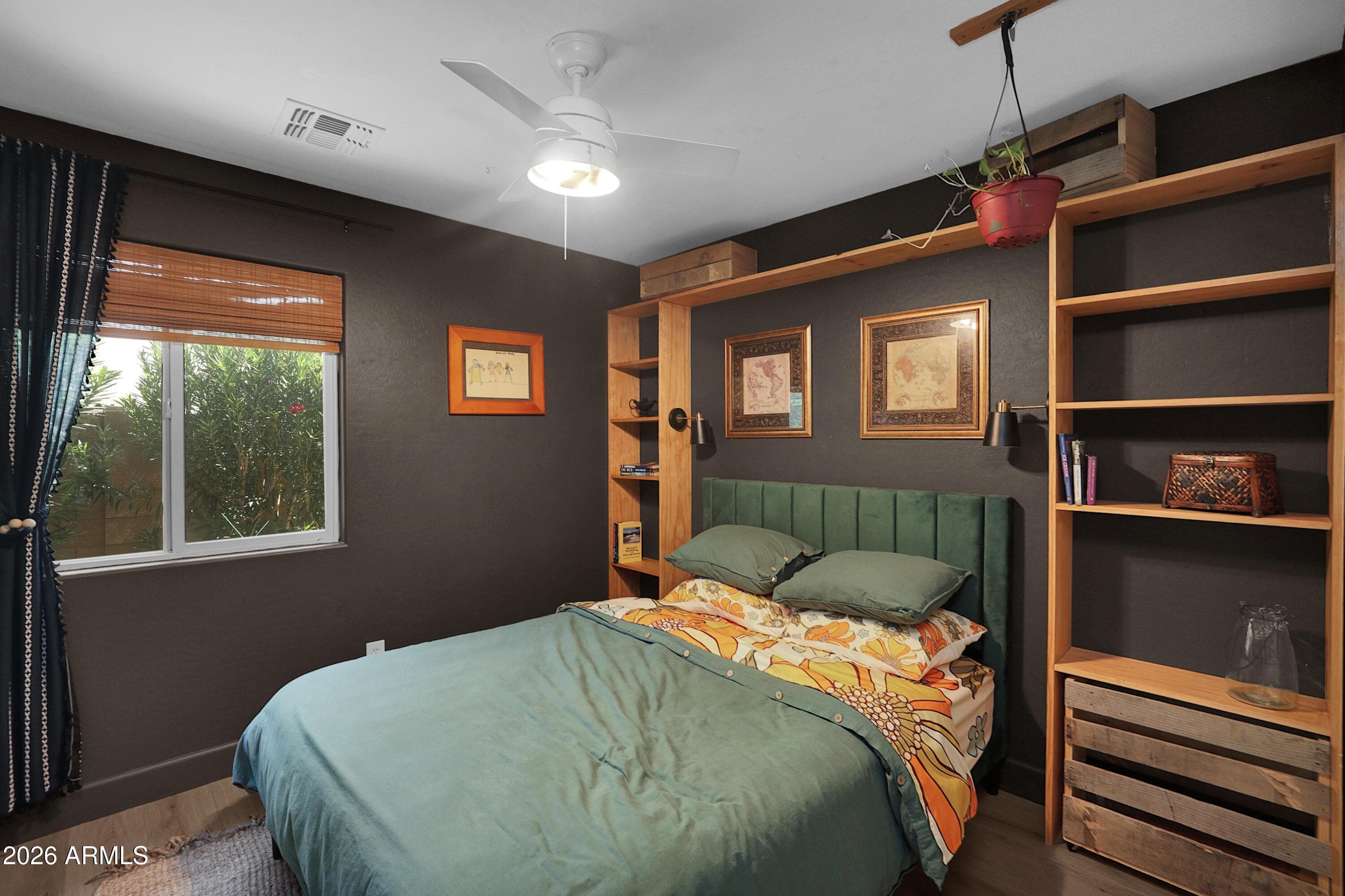2065 E Lindrick Drive — photo 8