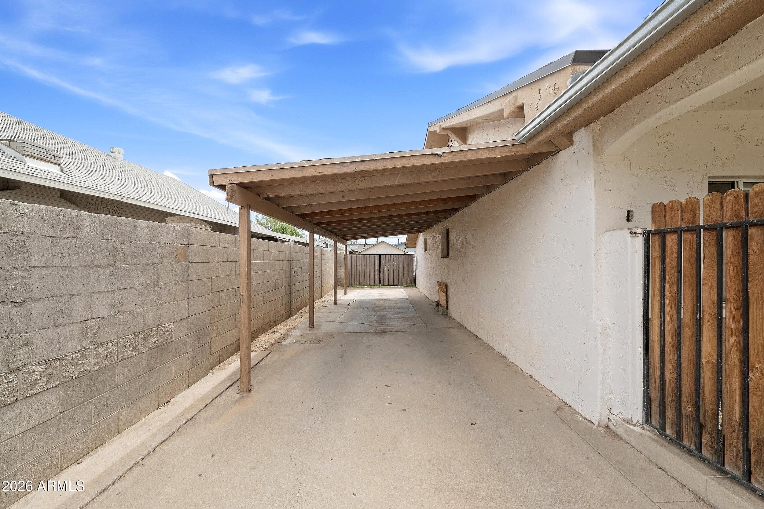 1015 E Moreland Street — photo 4