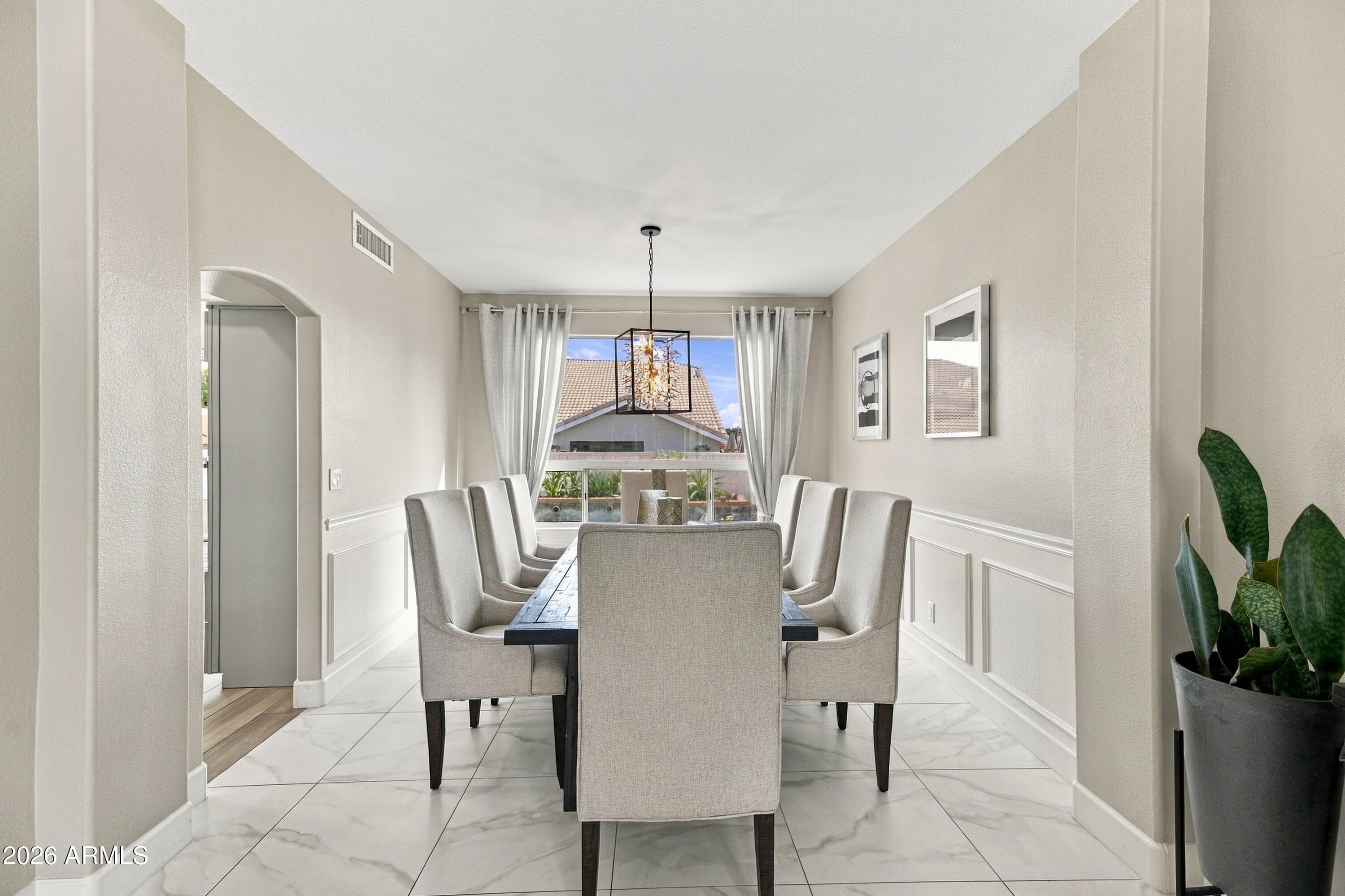 1327 E Hiddenview Drive — photo 8