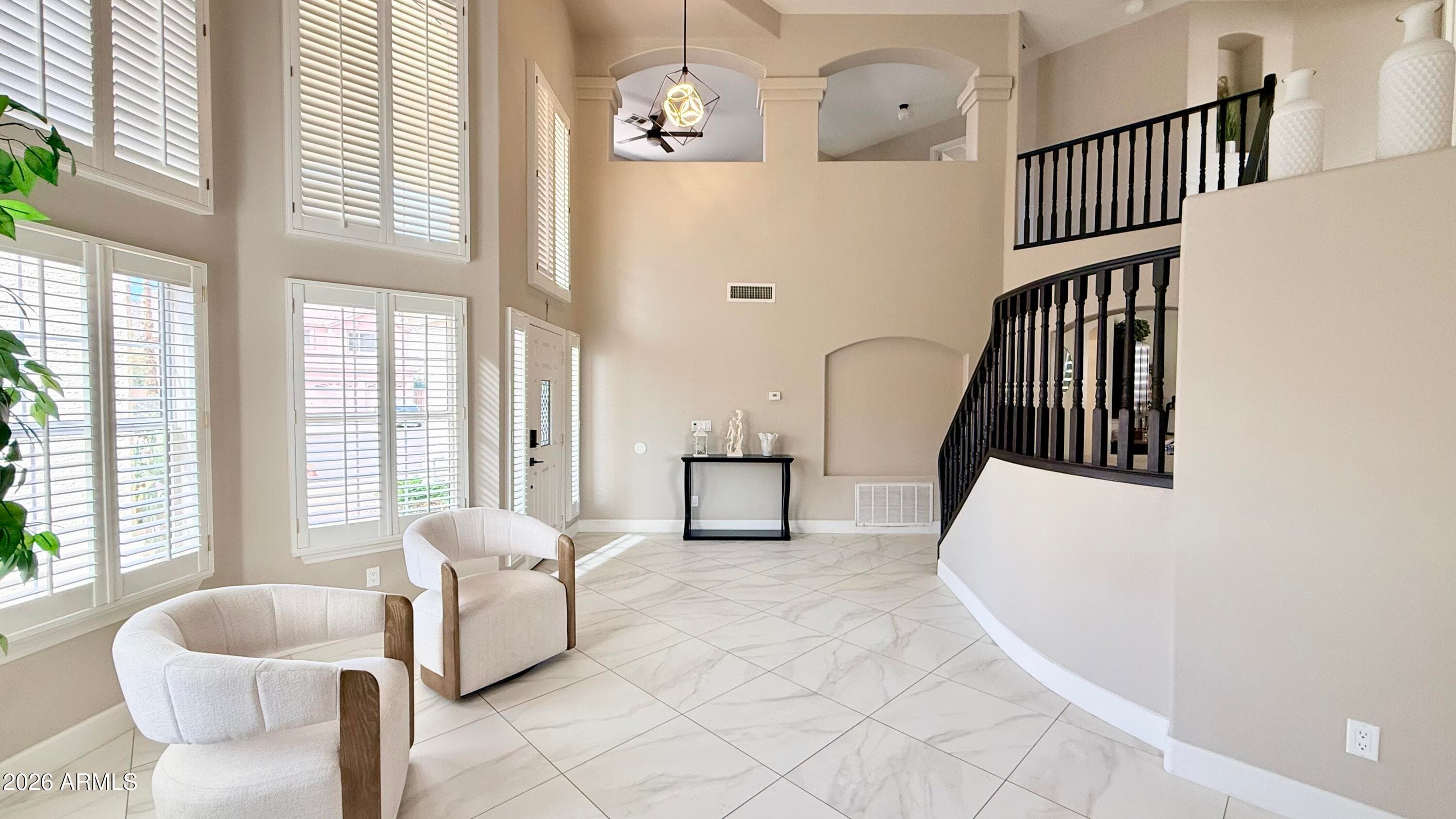 1327 E Hiddenview Drive — photo 7