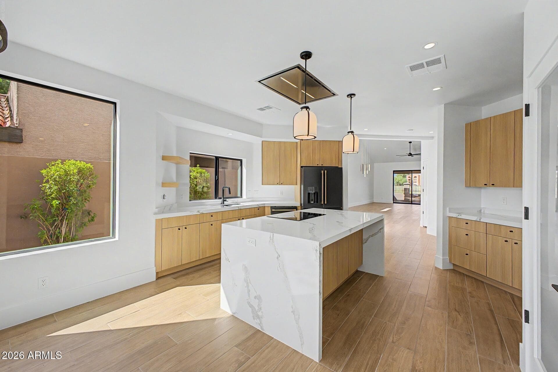 4024 E Paradise Drive — photo 4