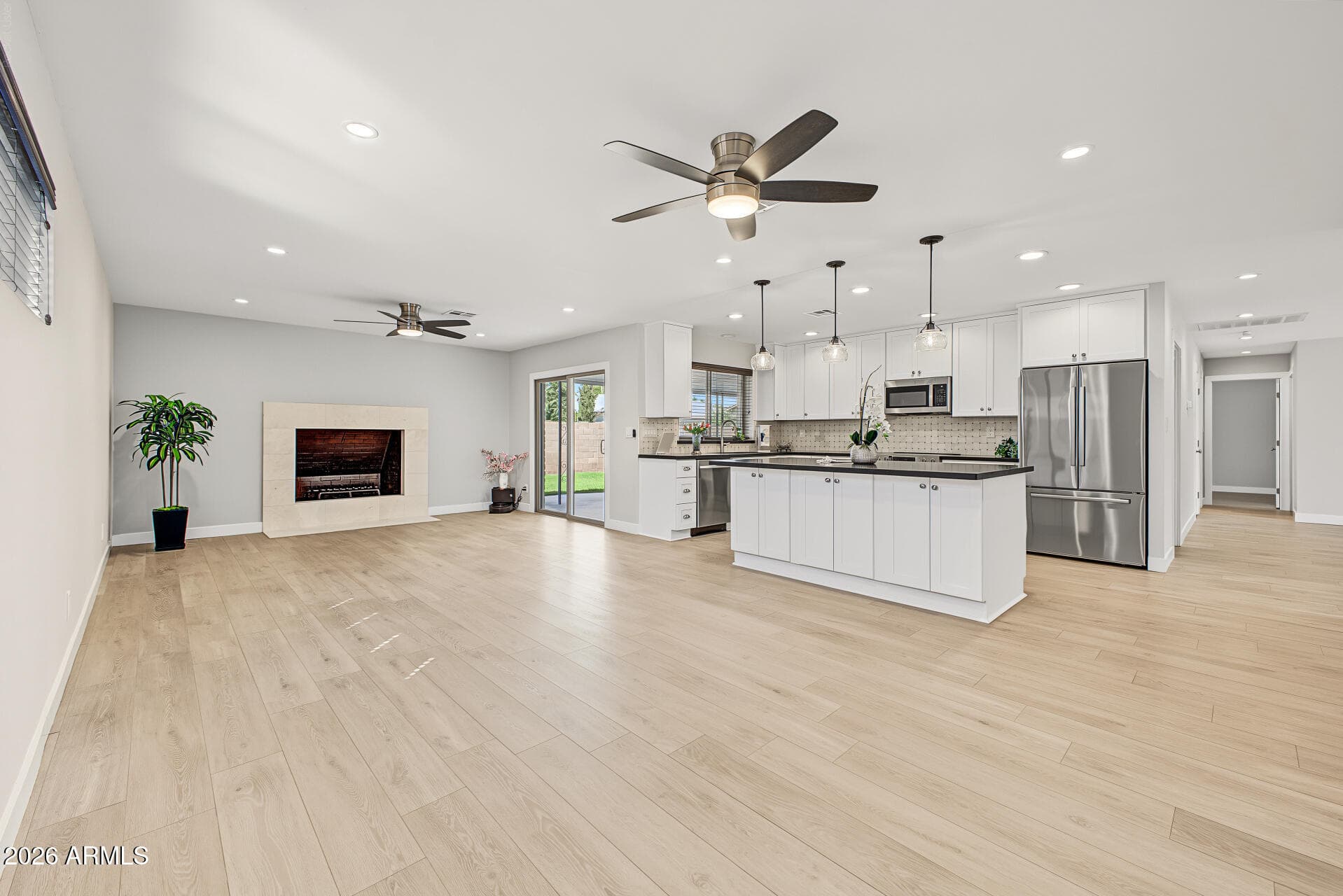 1650 W Loma Lane — photo 5