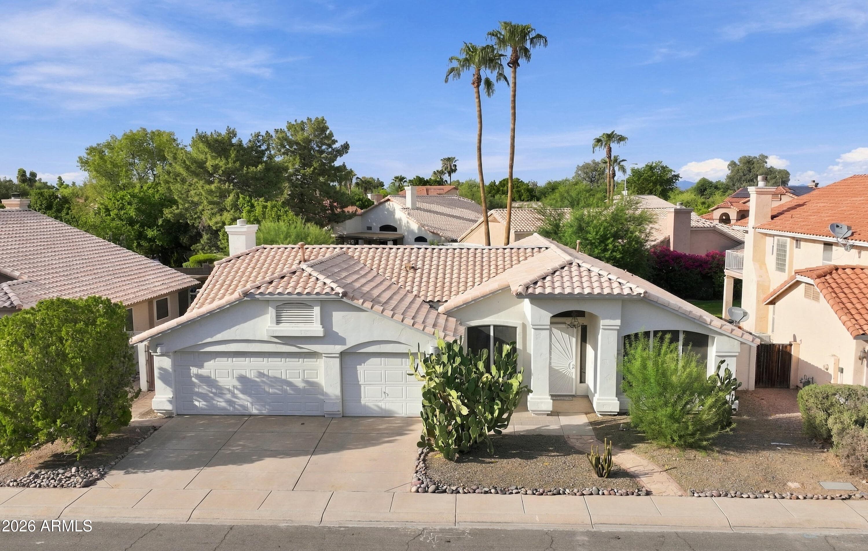 4564 W Tyson Street — photo 3