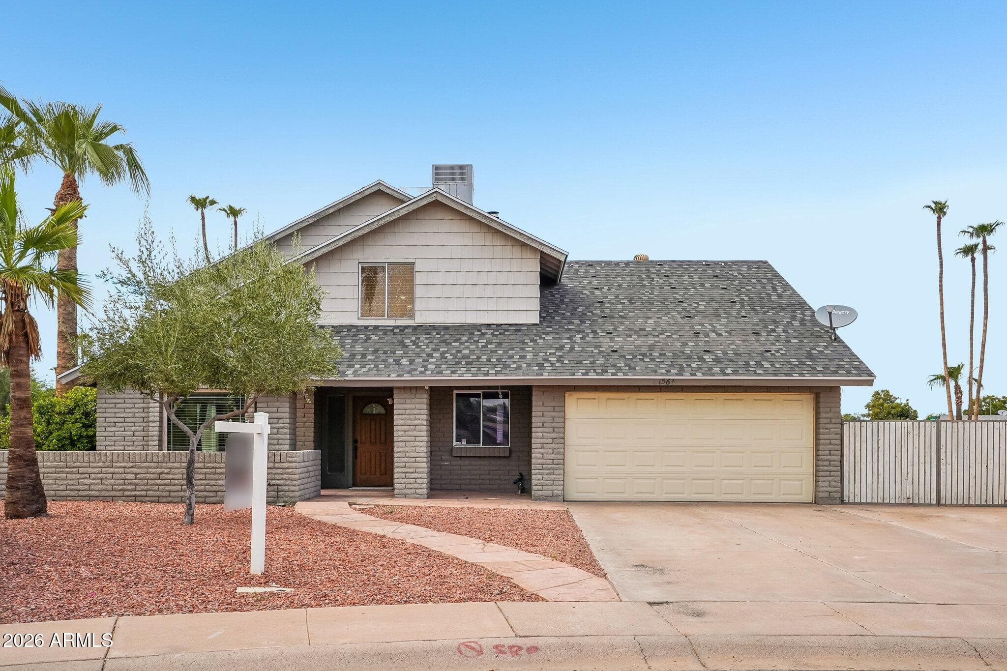 1564 W Irisado Circle — photo 2