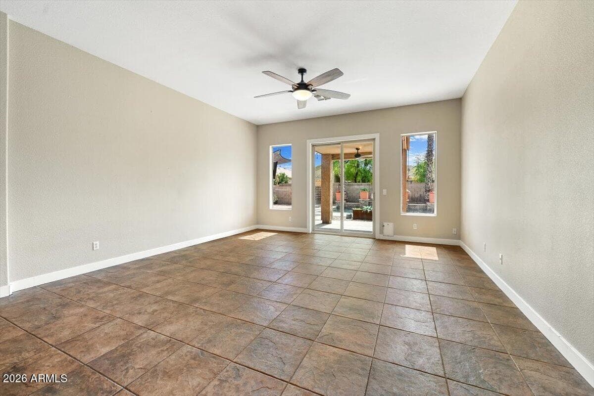 5421 W Mercury Way — photo 6