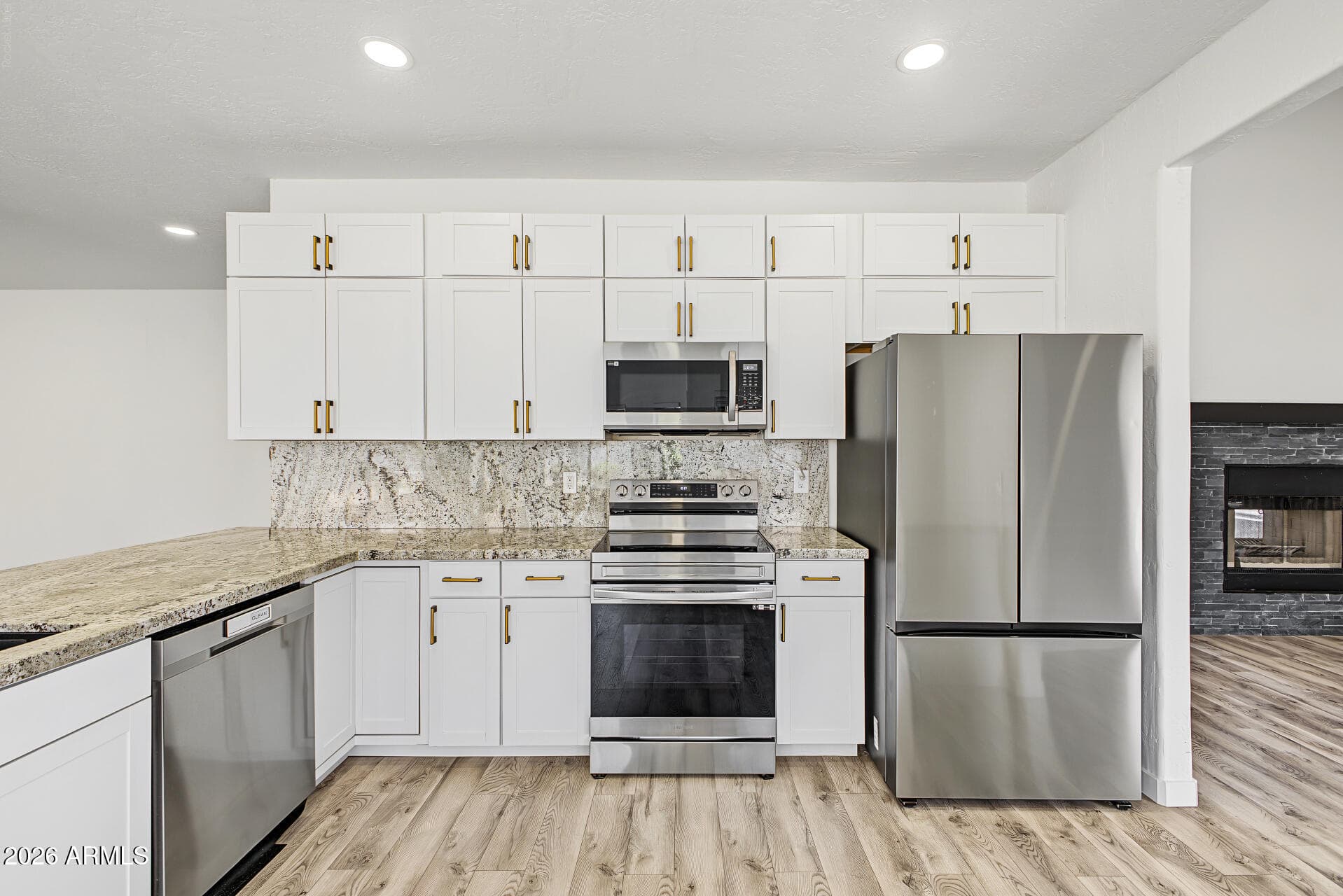 1232 E Granada Street — photo 3