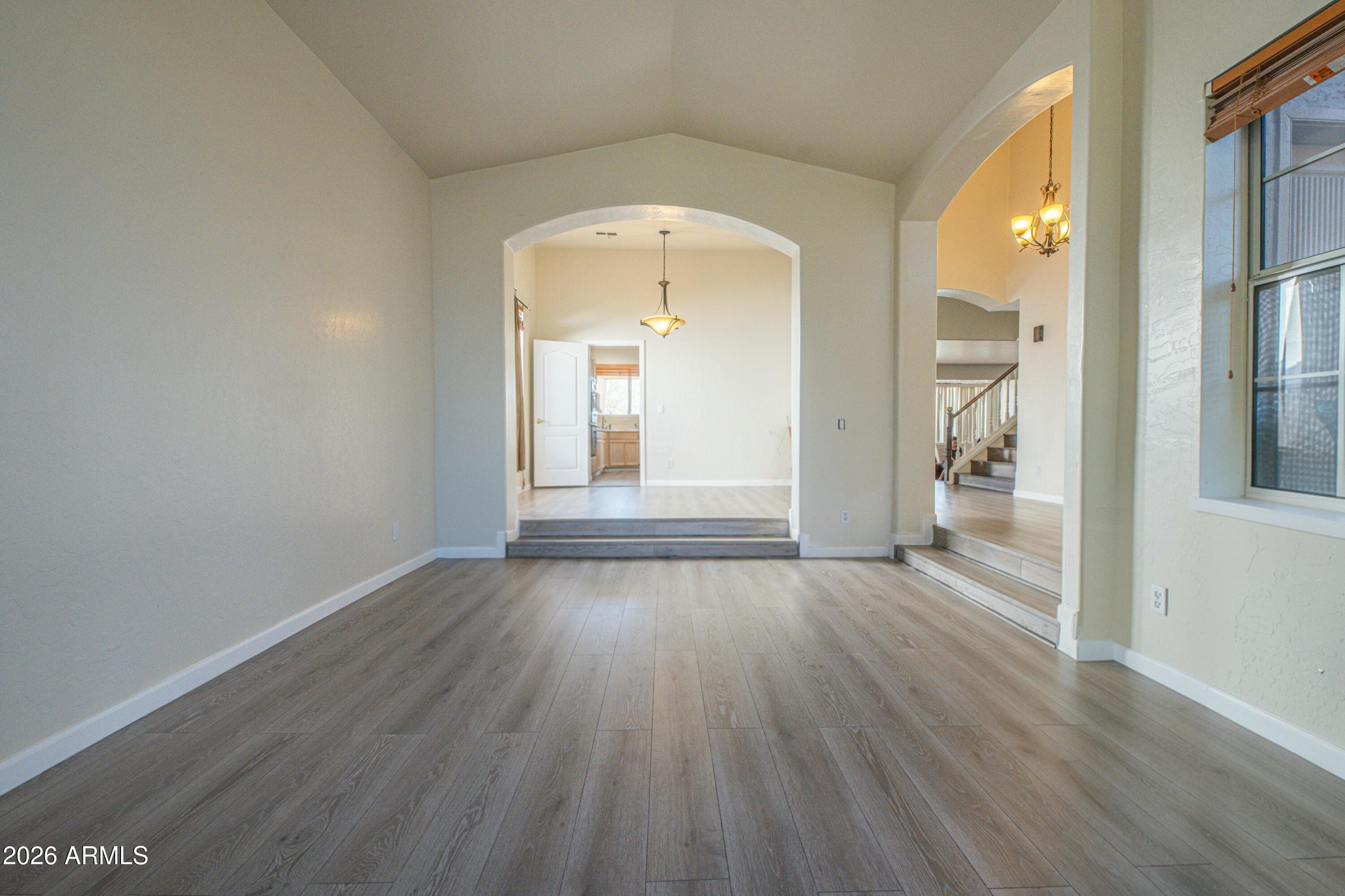 1857 W Redfield Road — photo 8