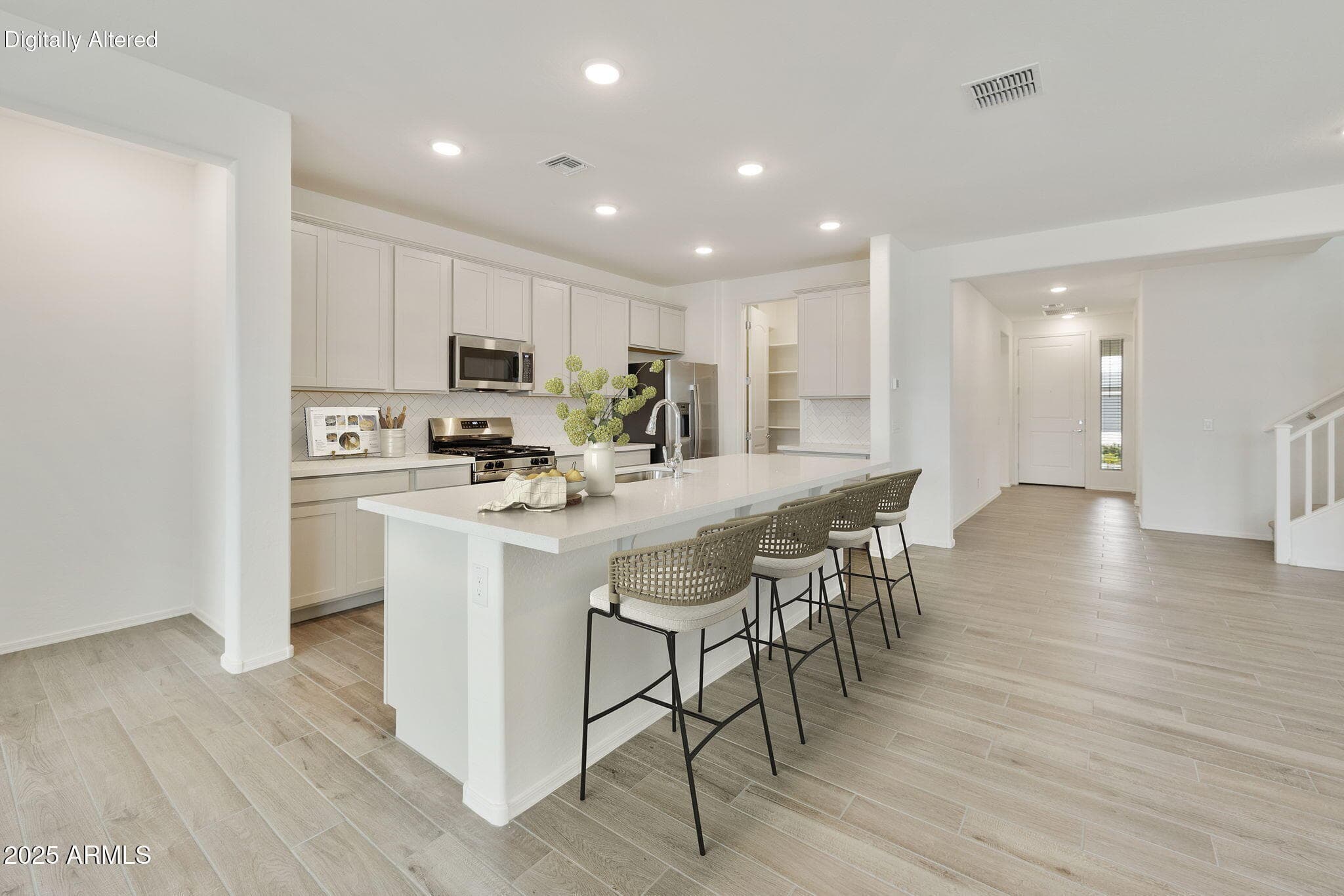 17328 W Dahlia Drive — photo 5