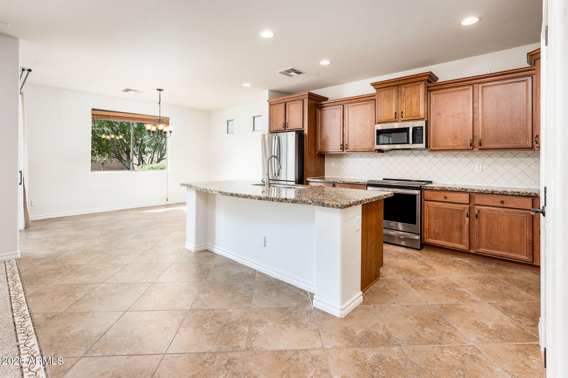 685 E Hummingbird Way — photo 4