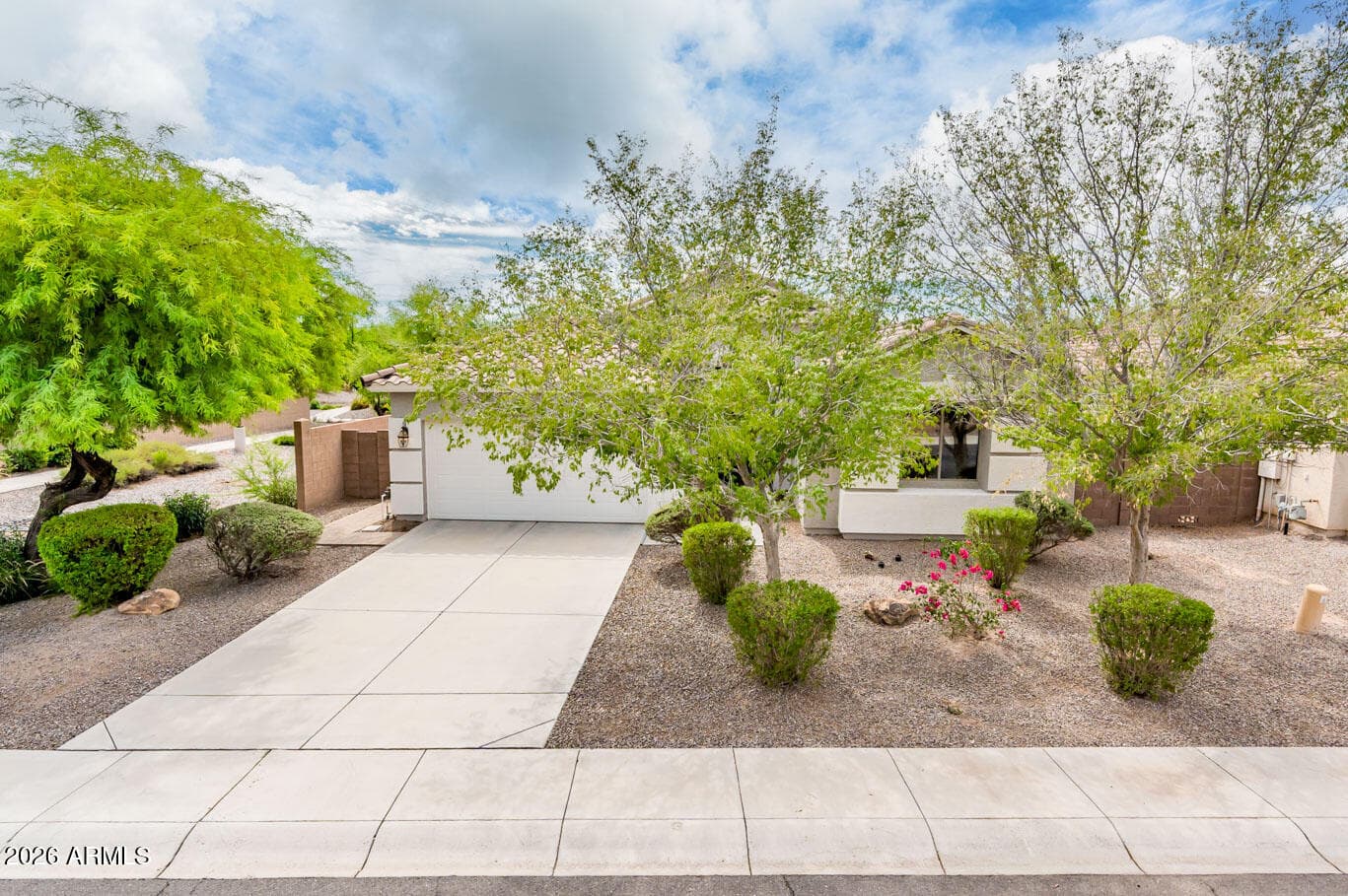 685 E Hummingbird Way — photo 8