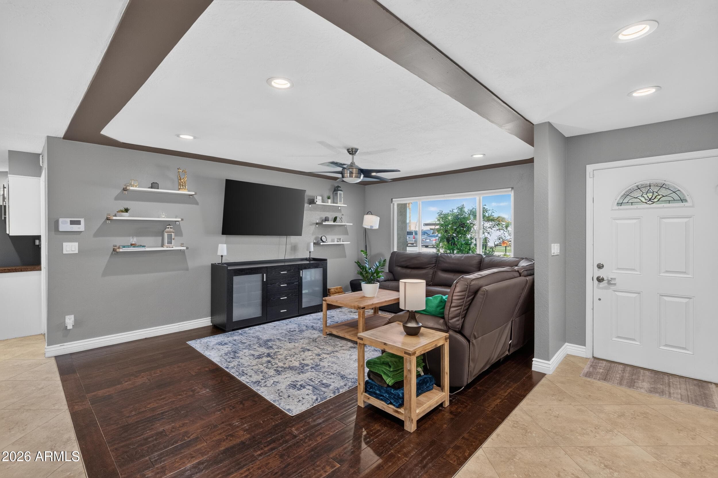 3227 E Corrine Drive — photo 6