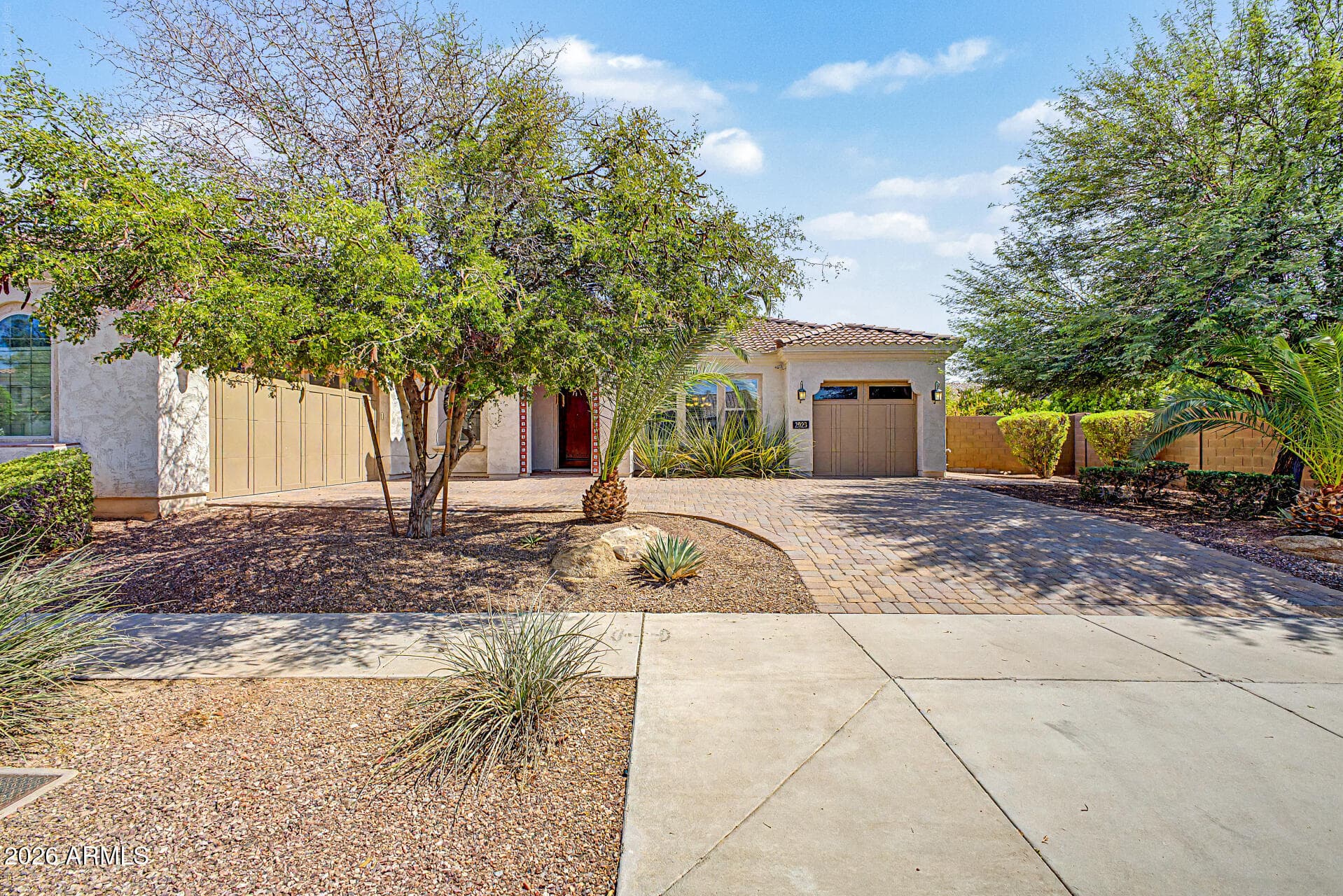 2923 E Constance Way