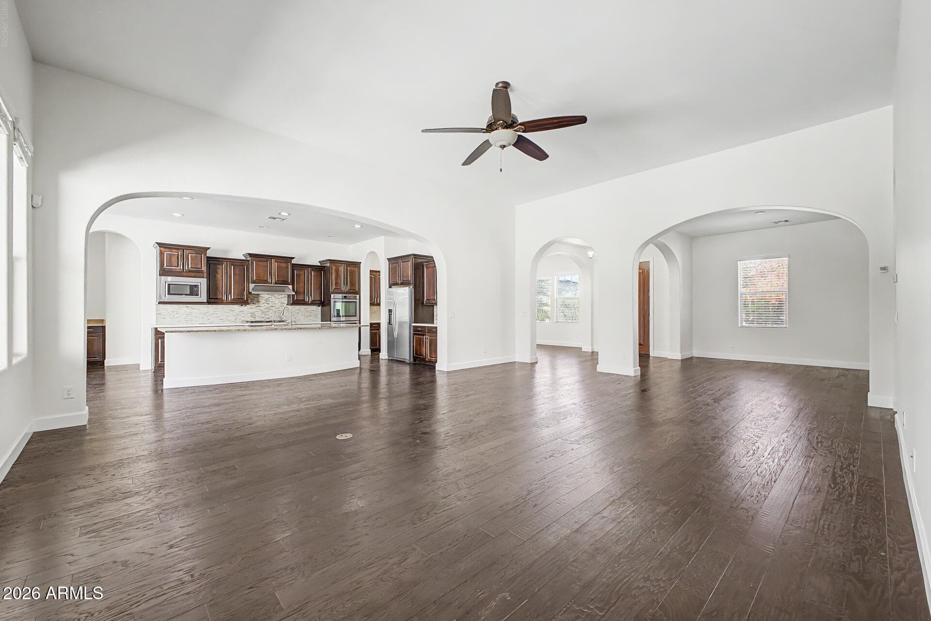 2923 E Constance Way — photo 6