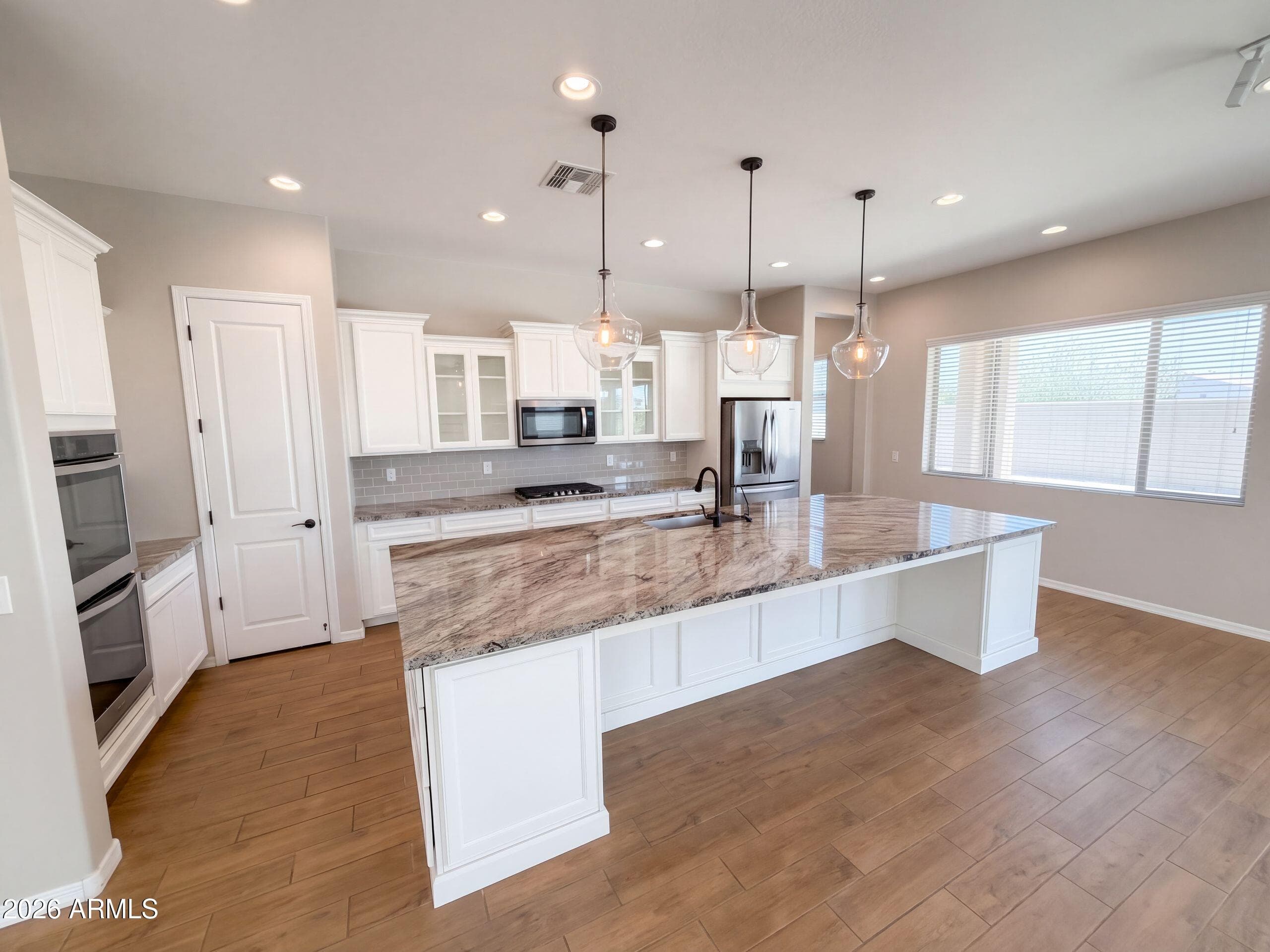 4511 N 93rd Drive — photo 2