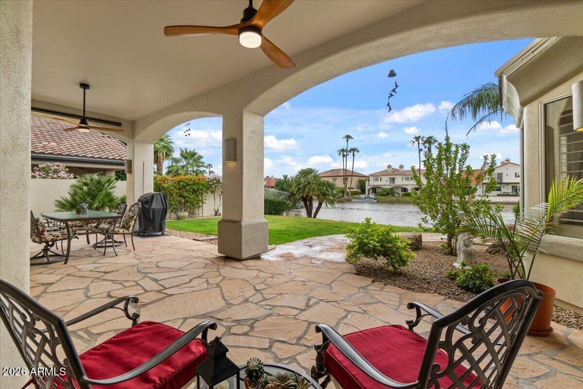 1902 E Willow Tree Court — photo 5