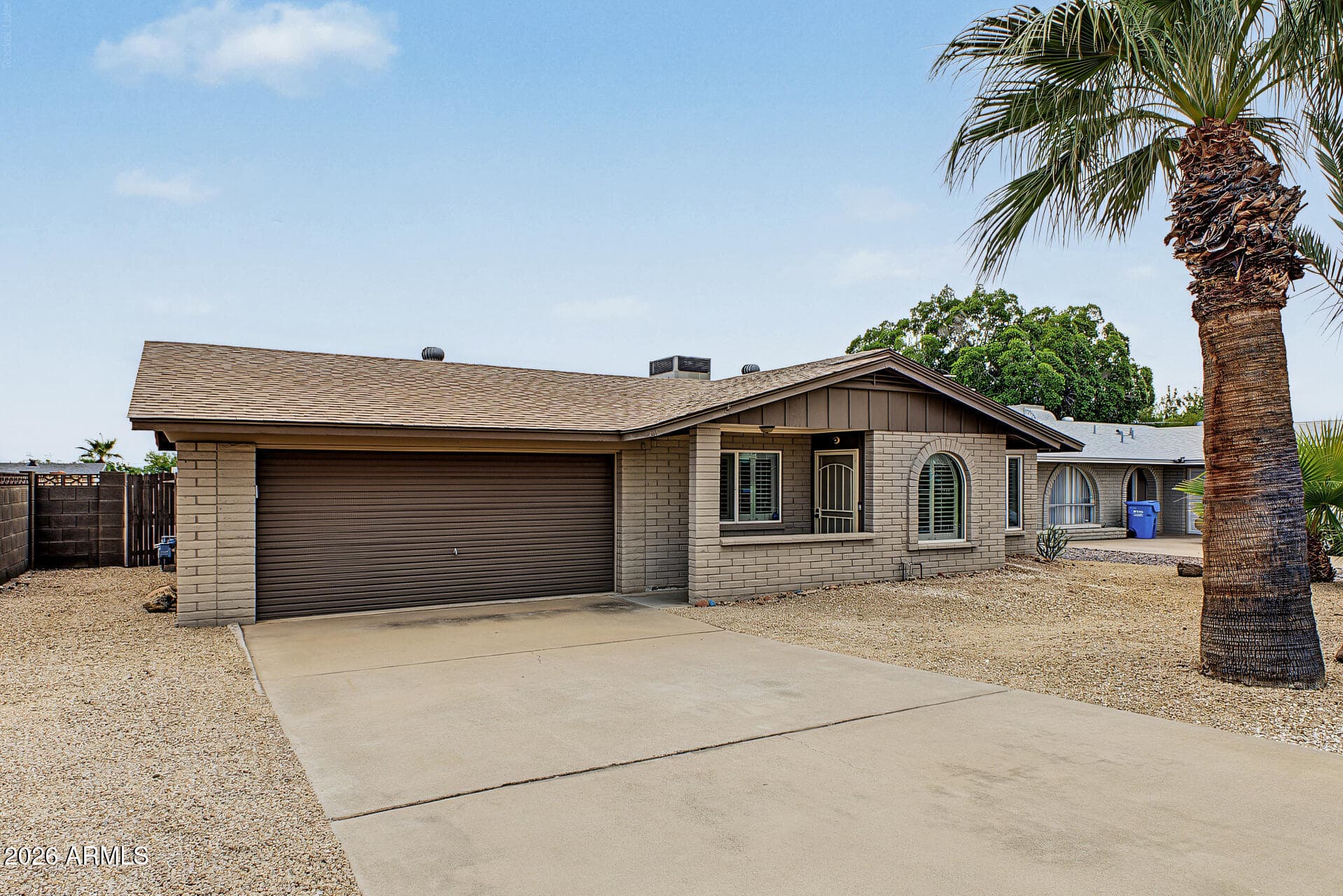 817 E Cheryl Drive — photo 2