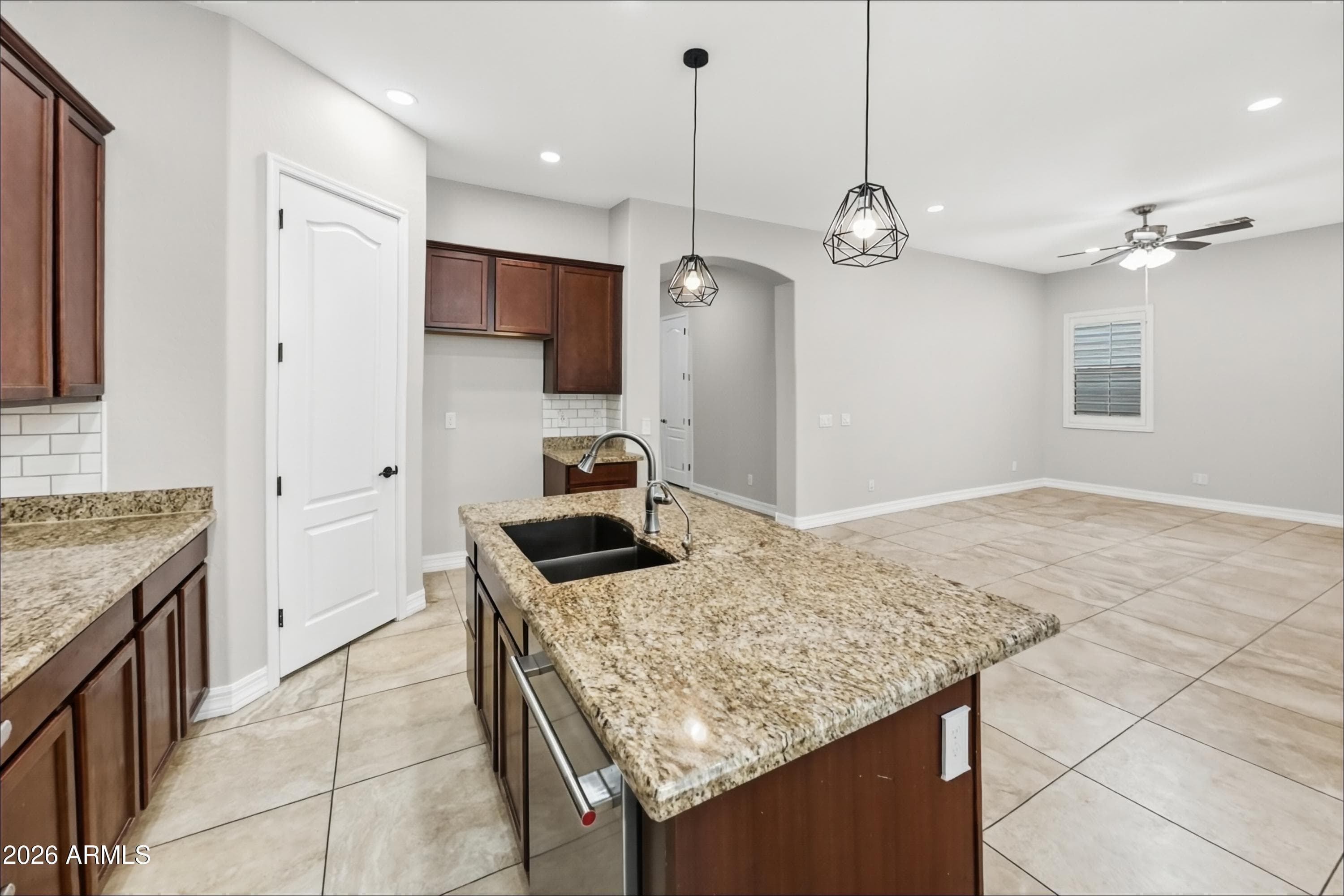 2913 E Ebony Drive — photo 6