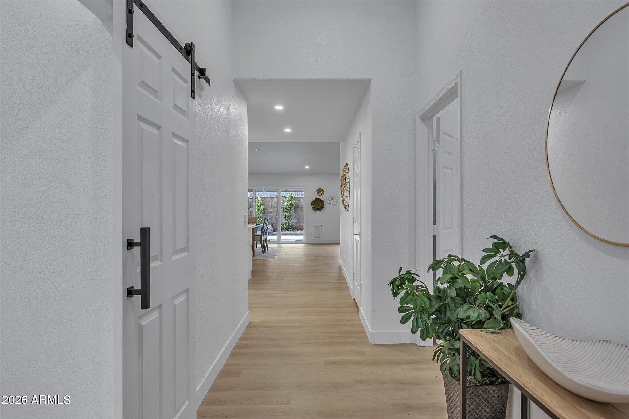 213 S Golden Key Drive — photo 2