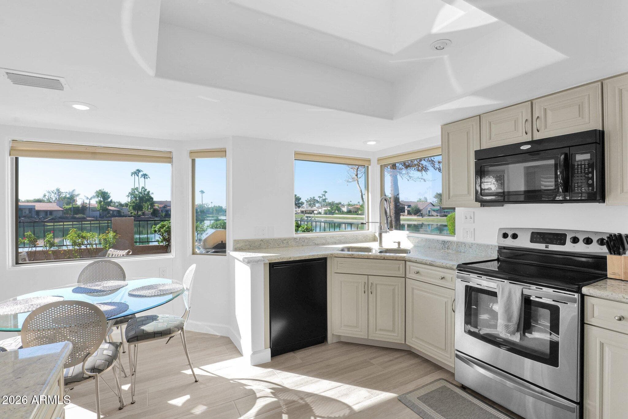 8183 E Del Cuarzo Drive — photo 2