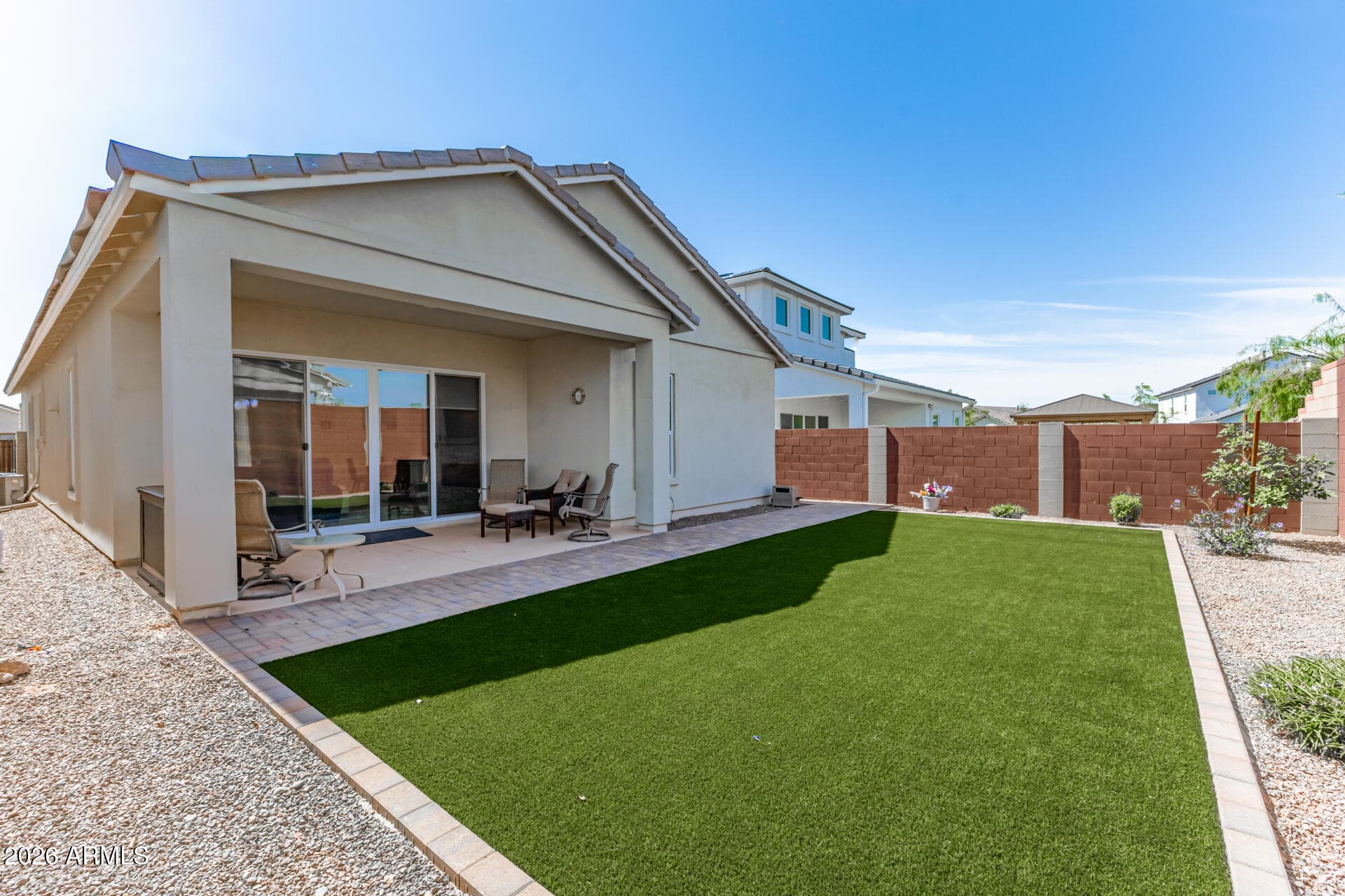 10240 W Lone Cactus Drive — photo 7