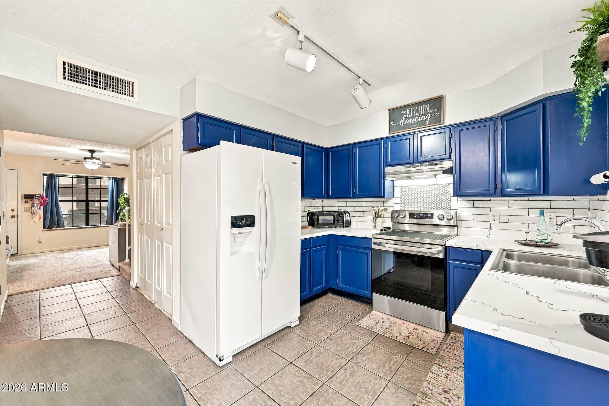 921 W University Drive 1083 — photo 7