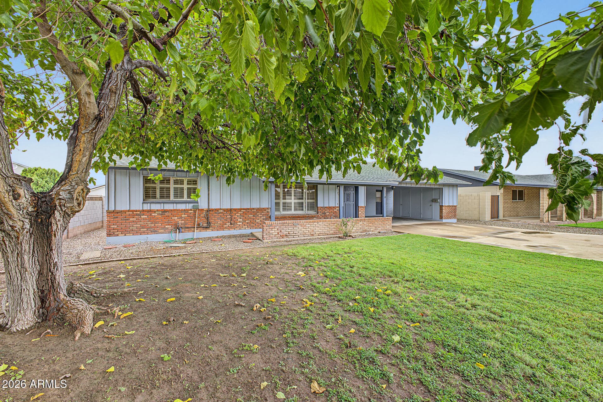 720 N Karen Drive — photo 2