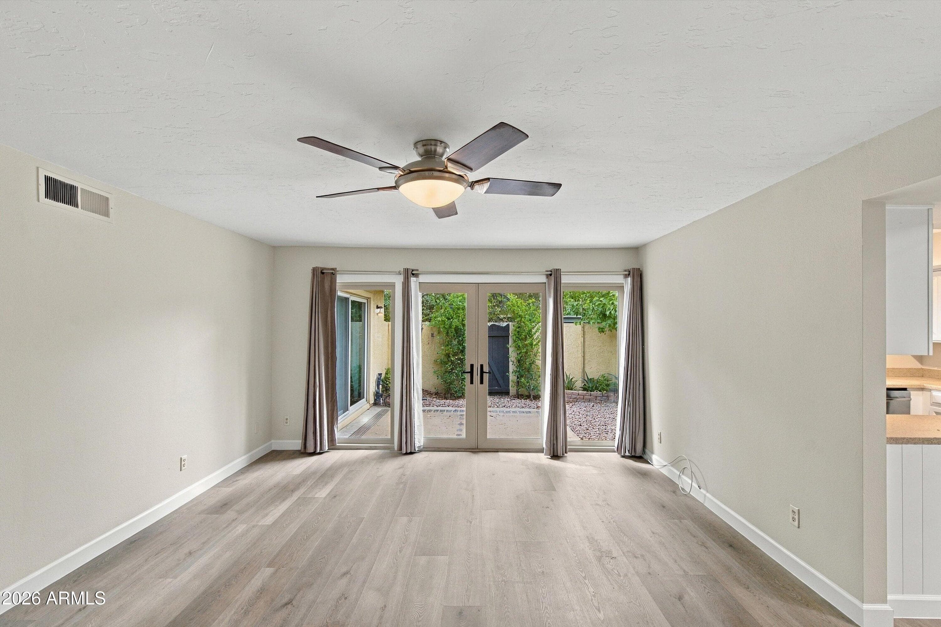 6226 N 22nd Drive — photo 5