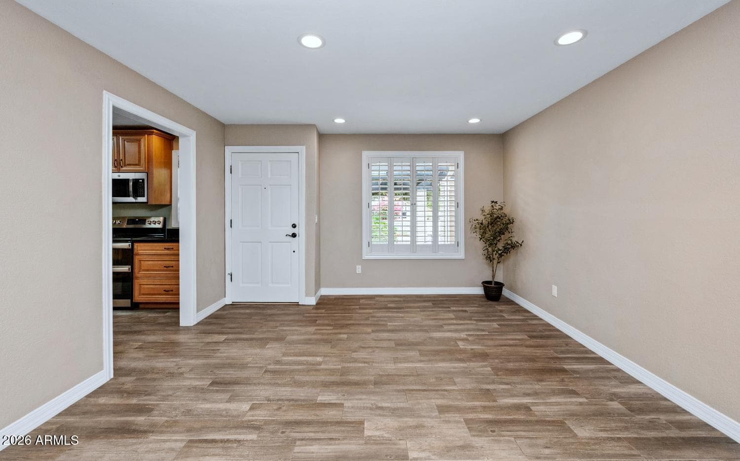 14256 N 60th Street — photo 5