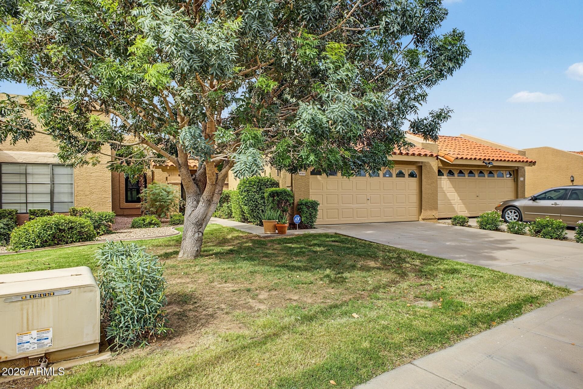 9083 E Winchcomb Drive — photo 2