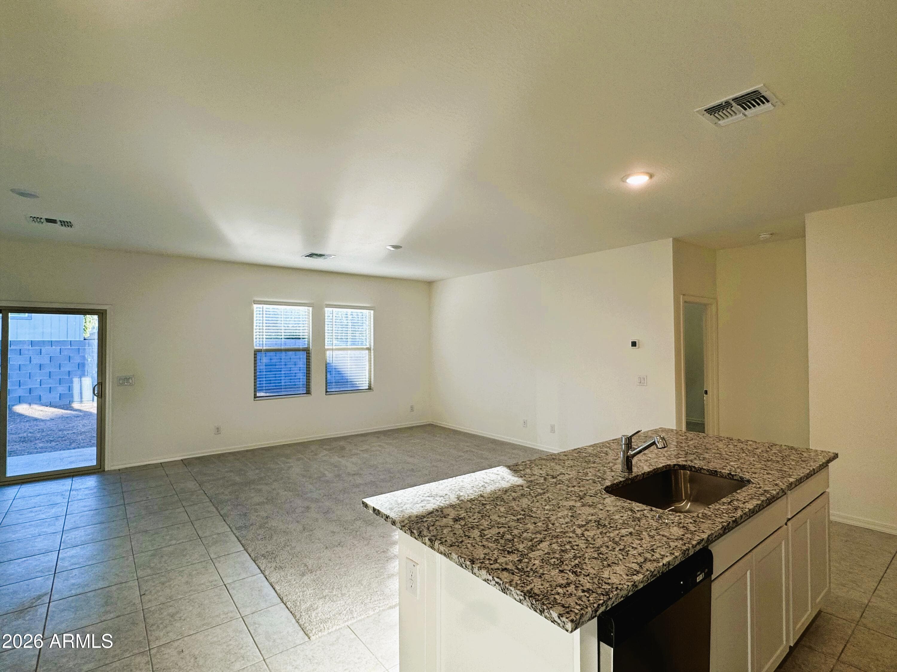 10223 W Devonshire Avenue — photo 3