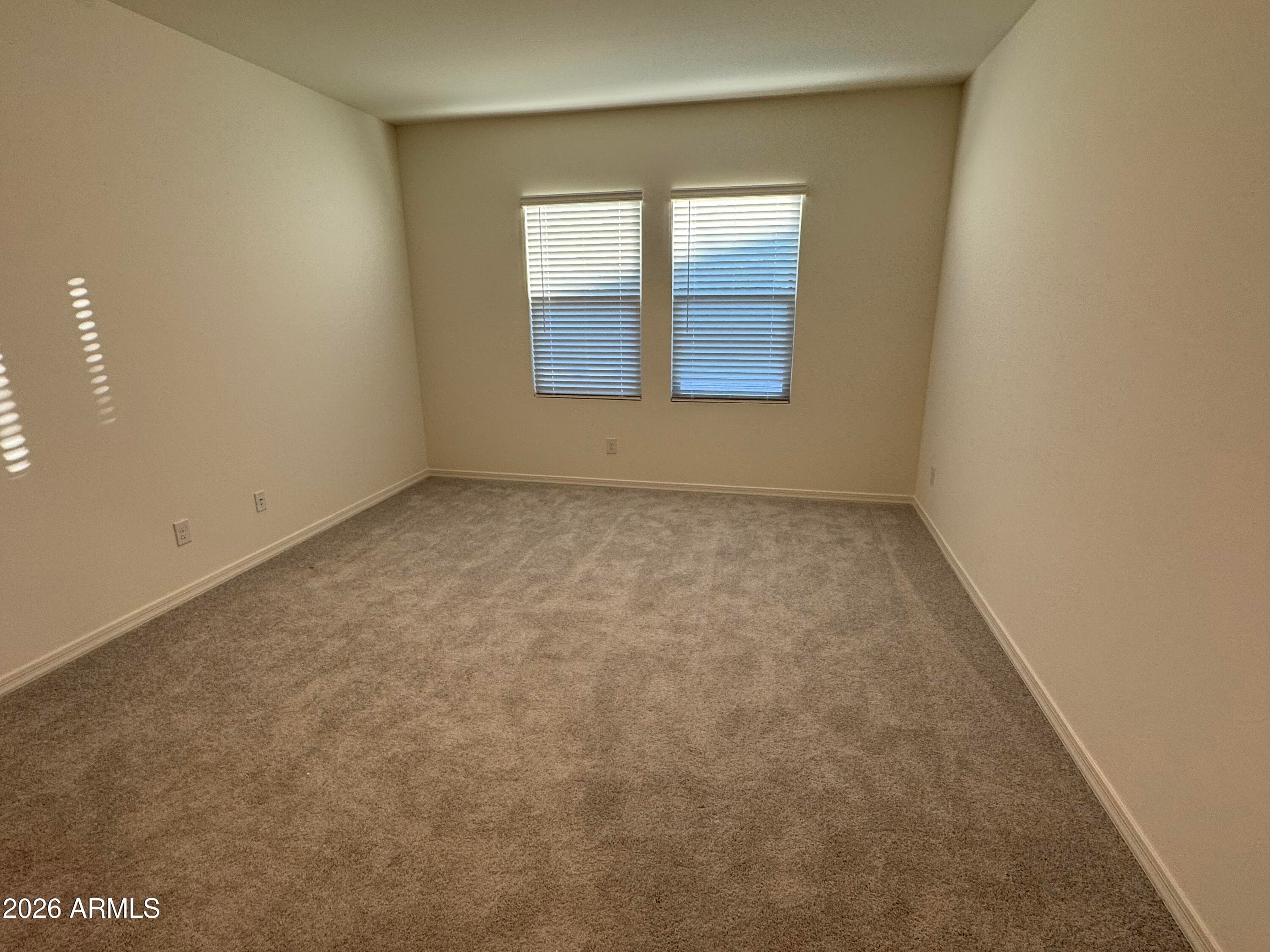 10223 W Devonshire Avenue — photo 6