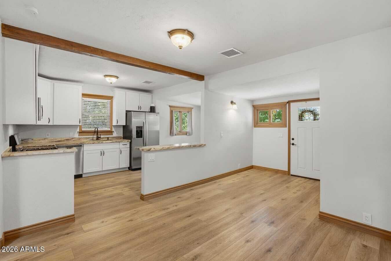 611 Maple Street — photo 5