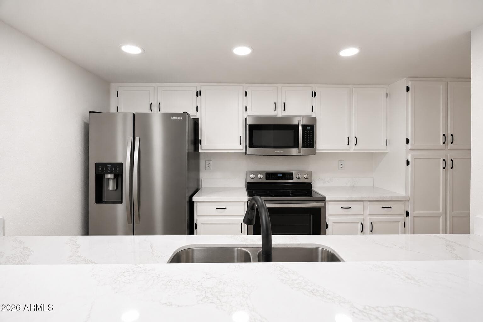 1021 S Greenfield Road 1204 — photo 8