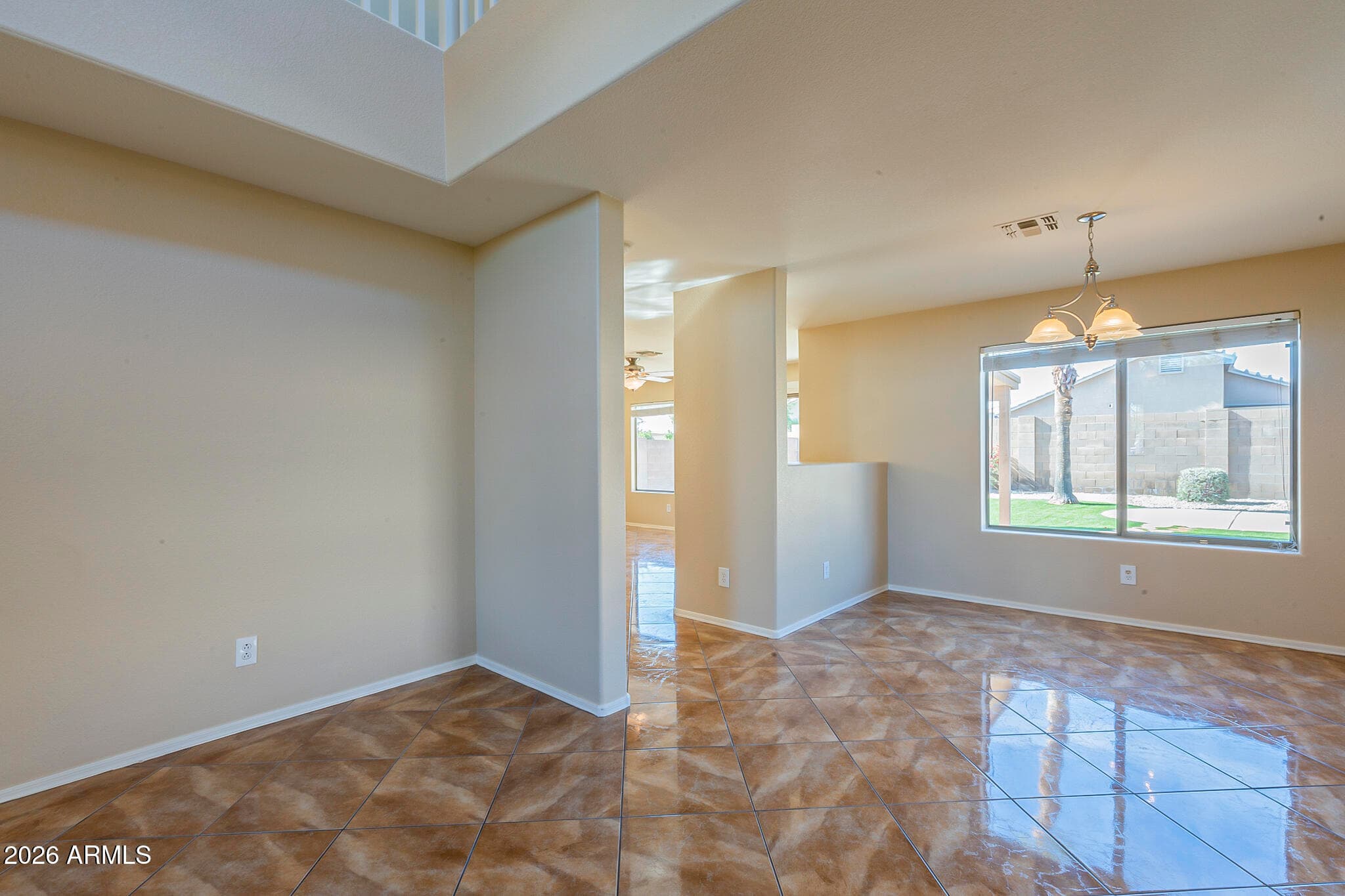 2228 E Avenida Del Sol — photo 5