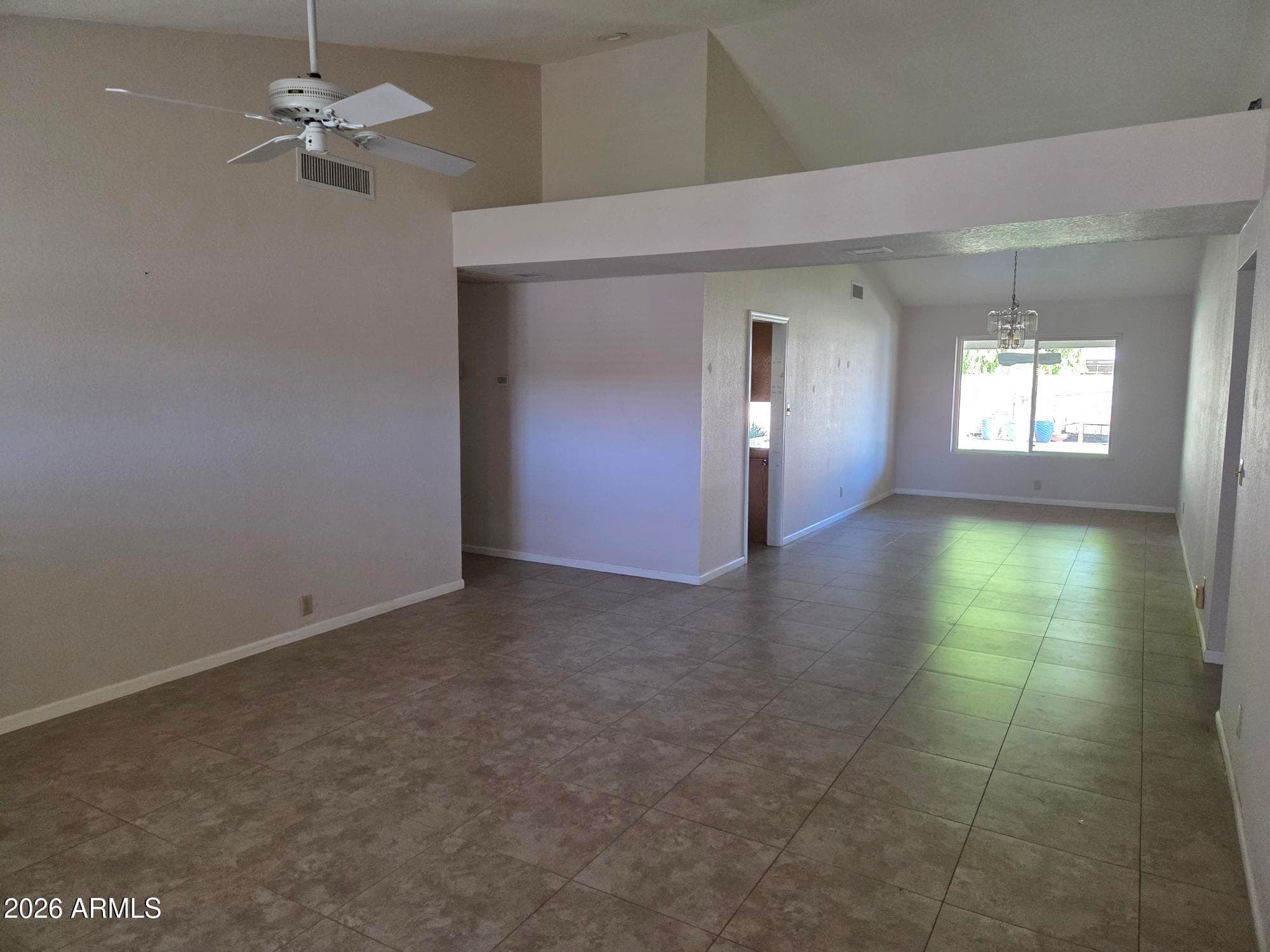 728 E Kings Avenue — photo 4