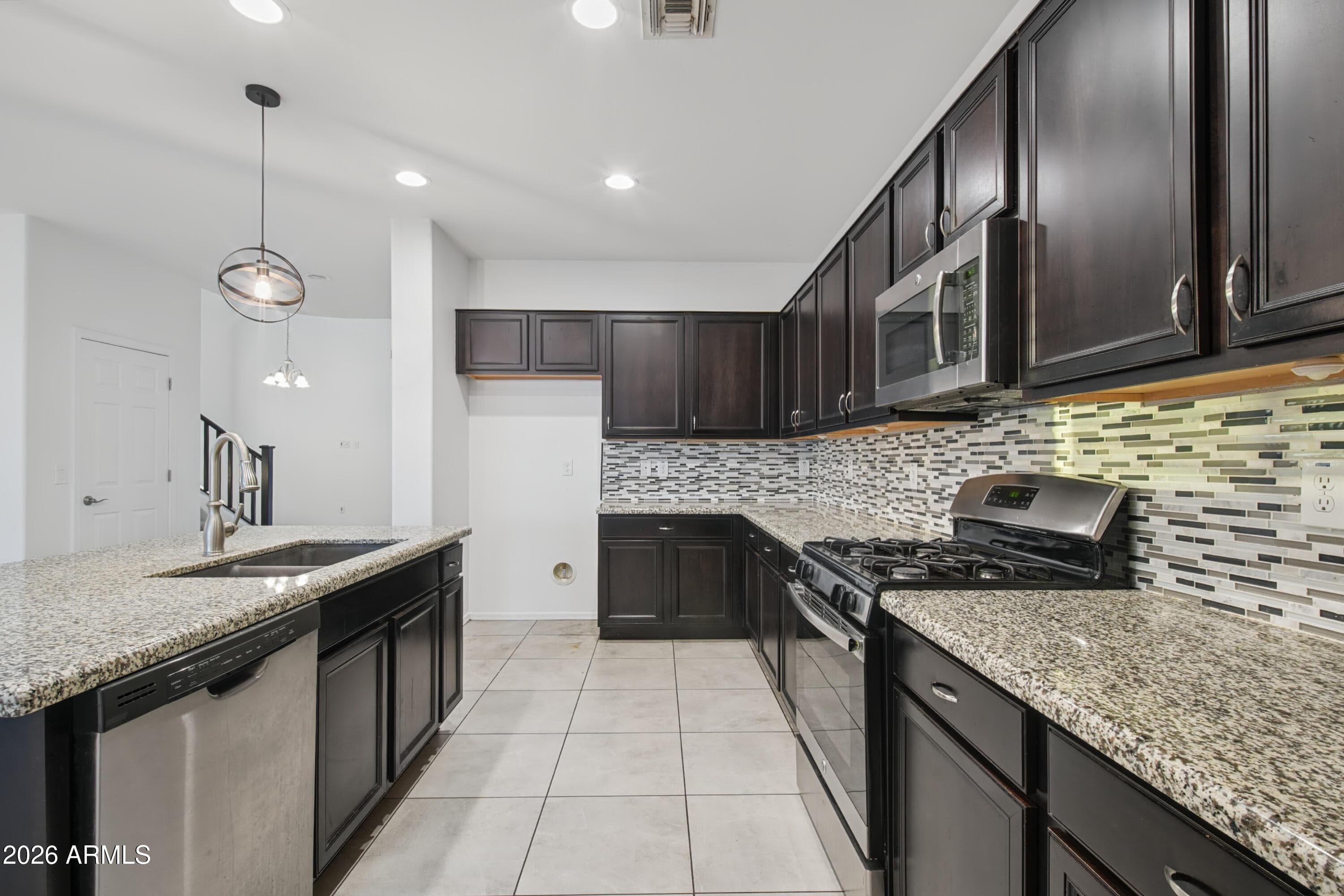 18575 W Pueblo Avenue — photo 5