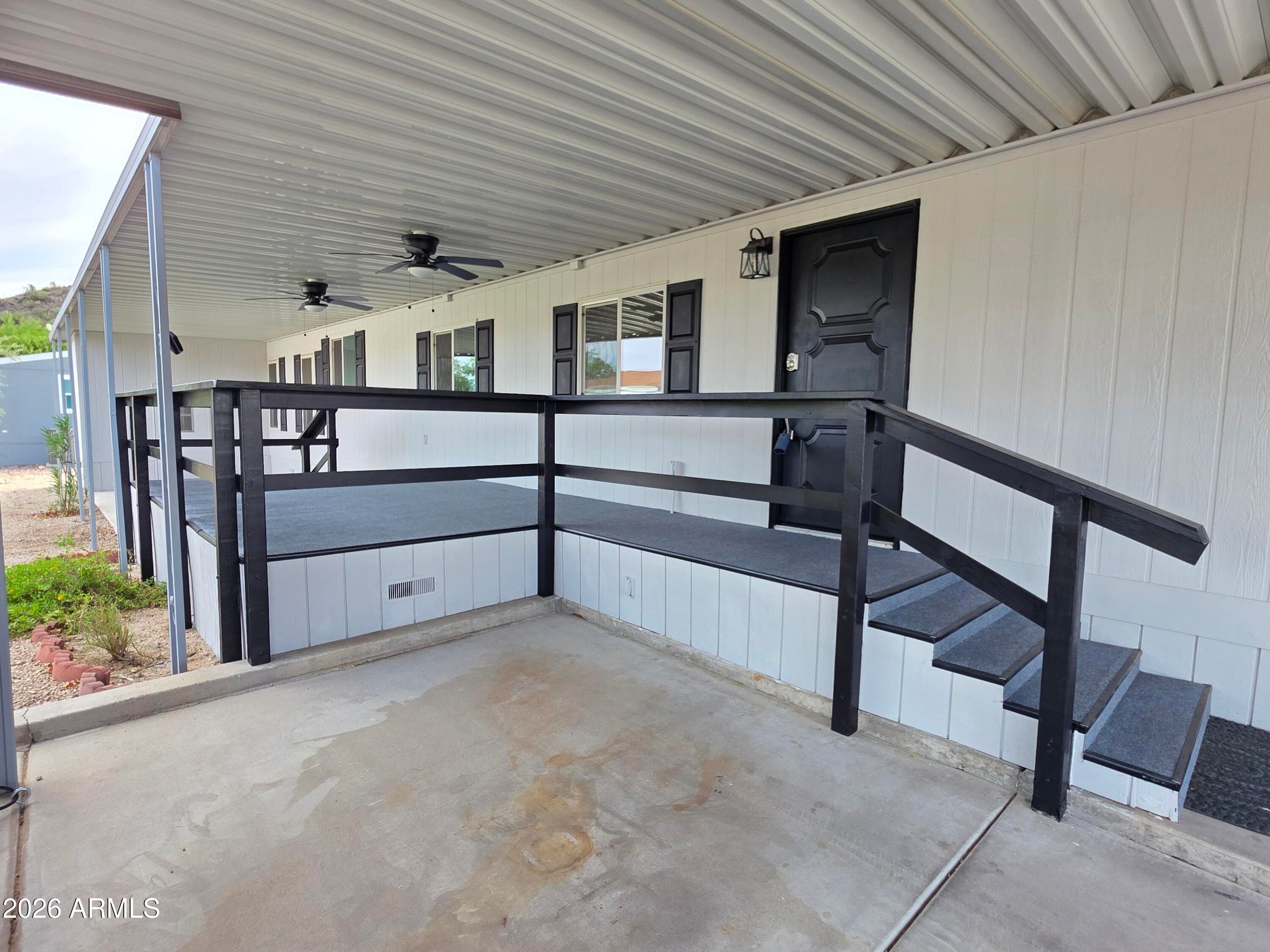 2233 E Behrend Drive 134 — photo 4