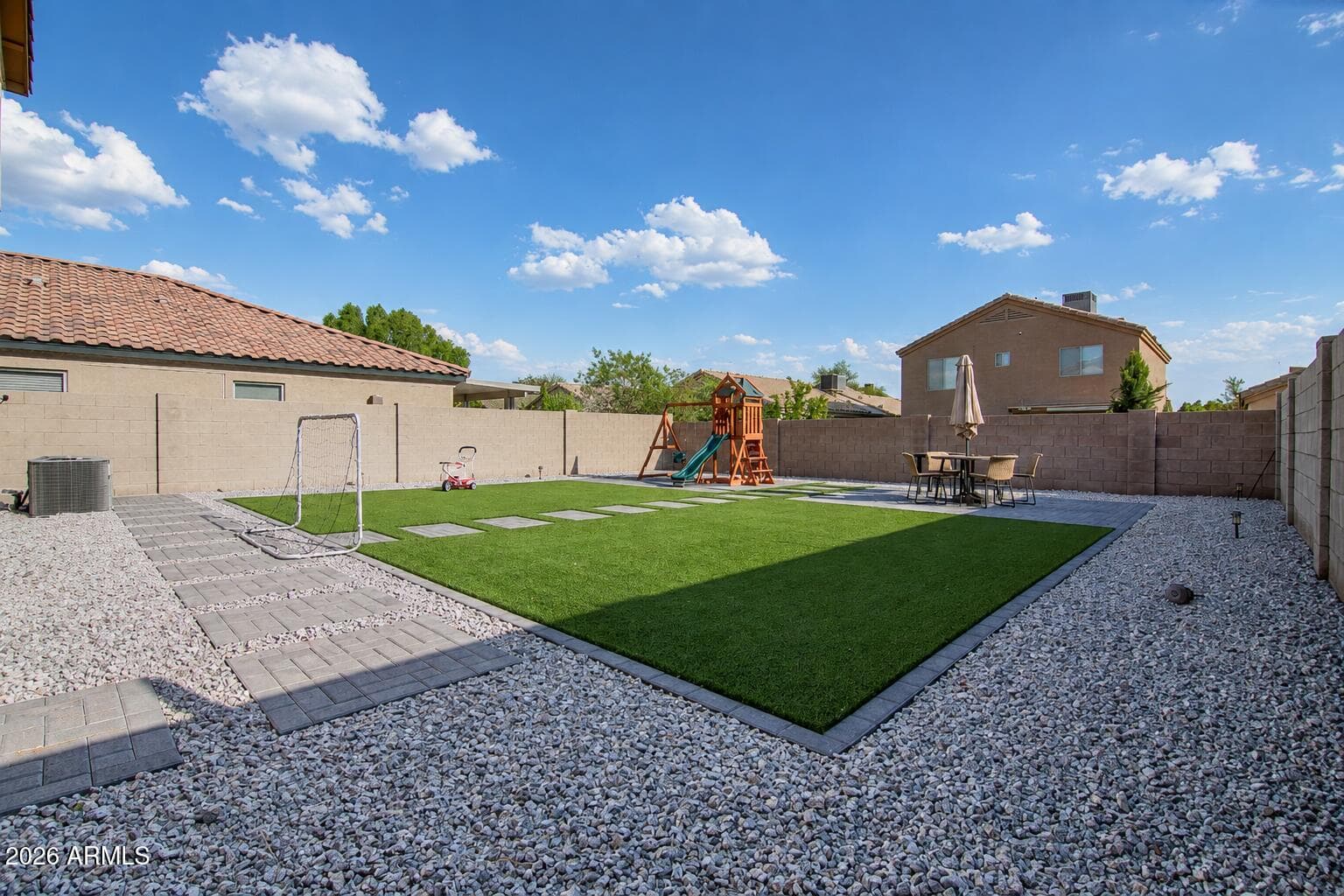 10921 E Crescent Avenue — photo 3