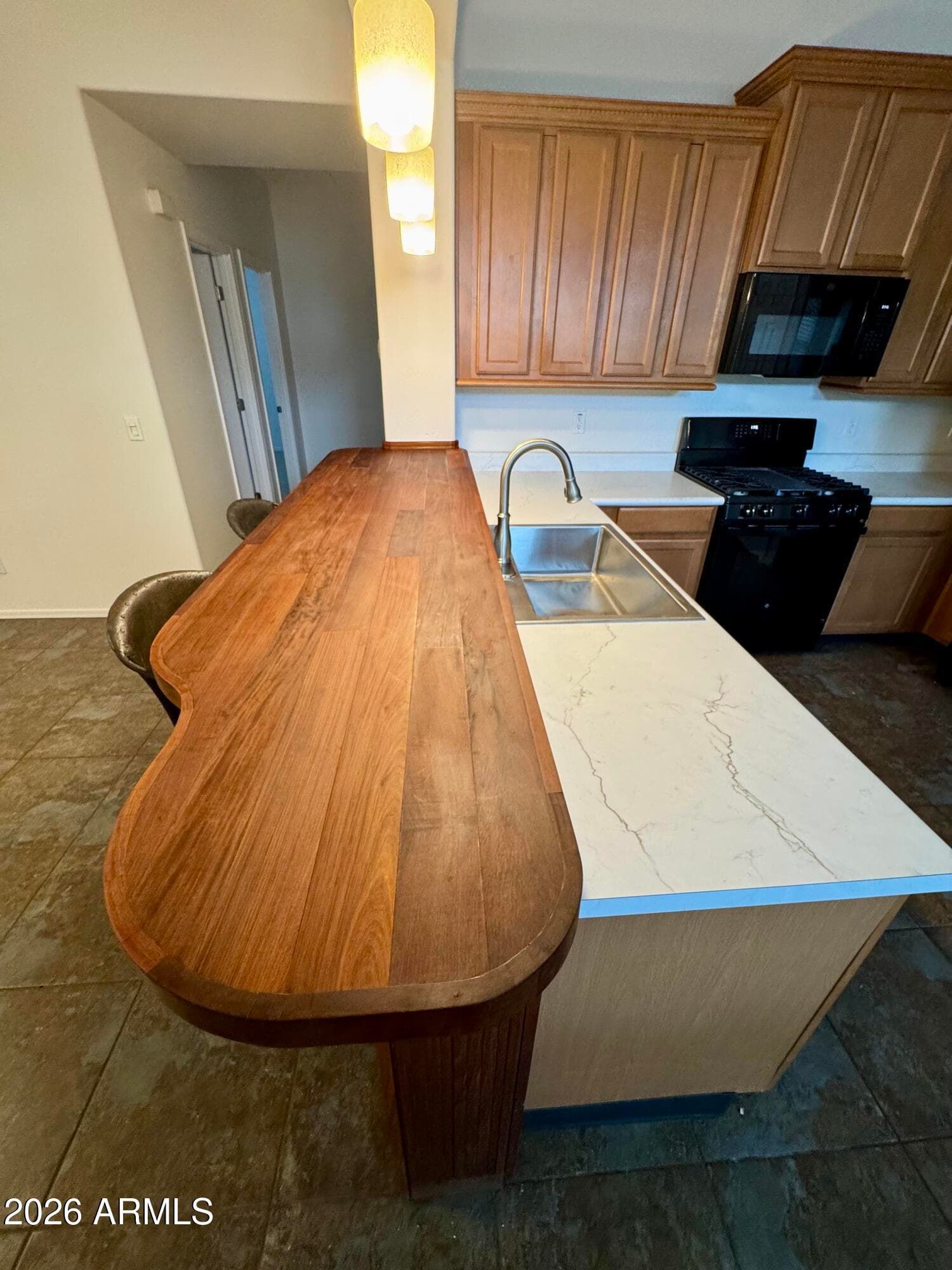 3921 E Sophie Lane — photo 8