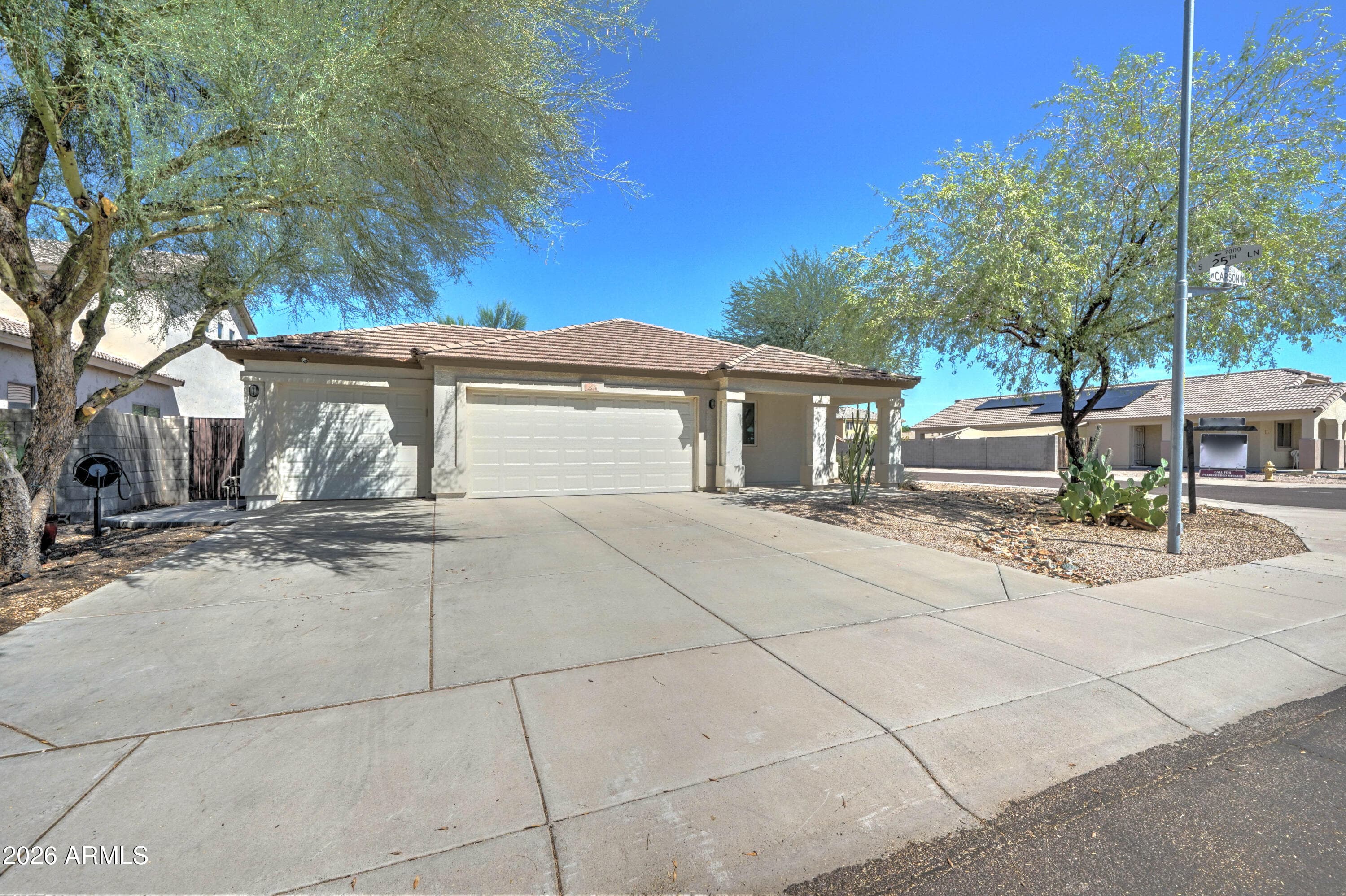 2530 W Carson Road — photo 2
