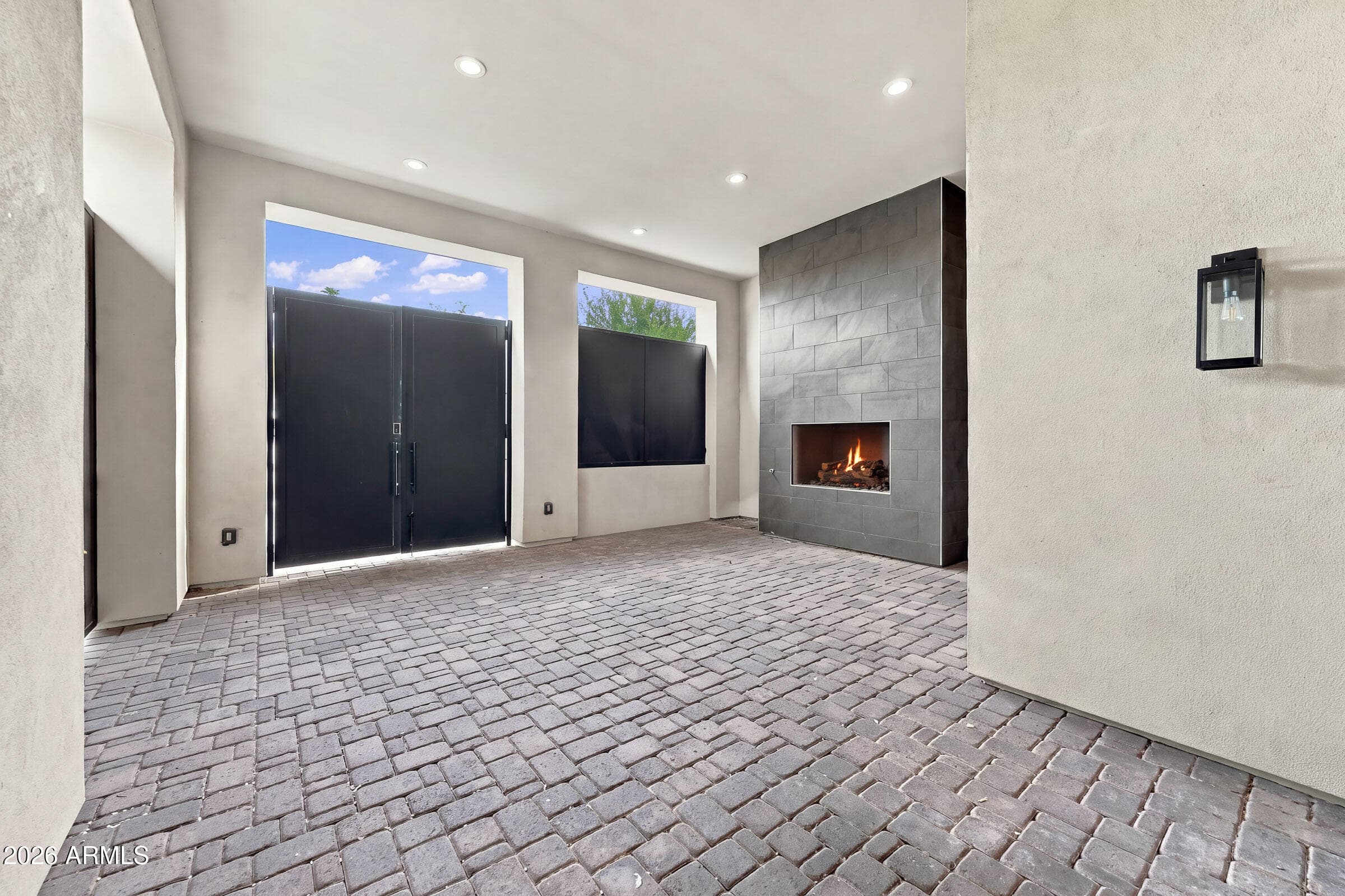 6246 E Hillcrest Boulevard — photo 3