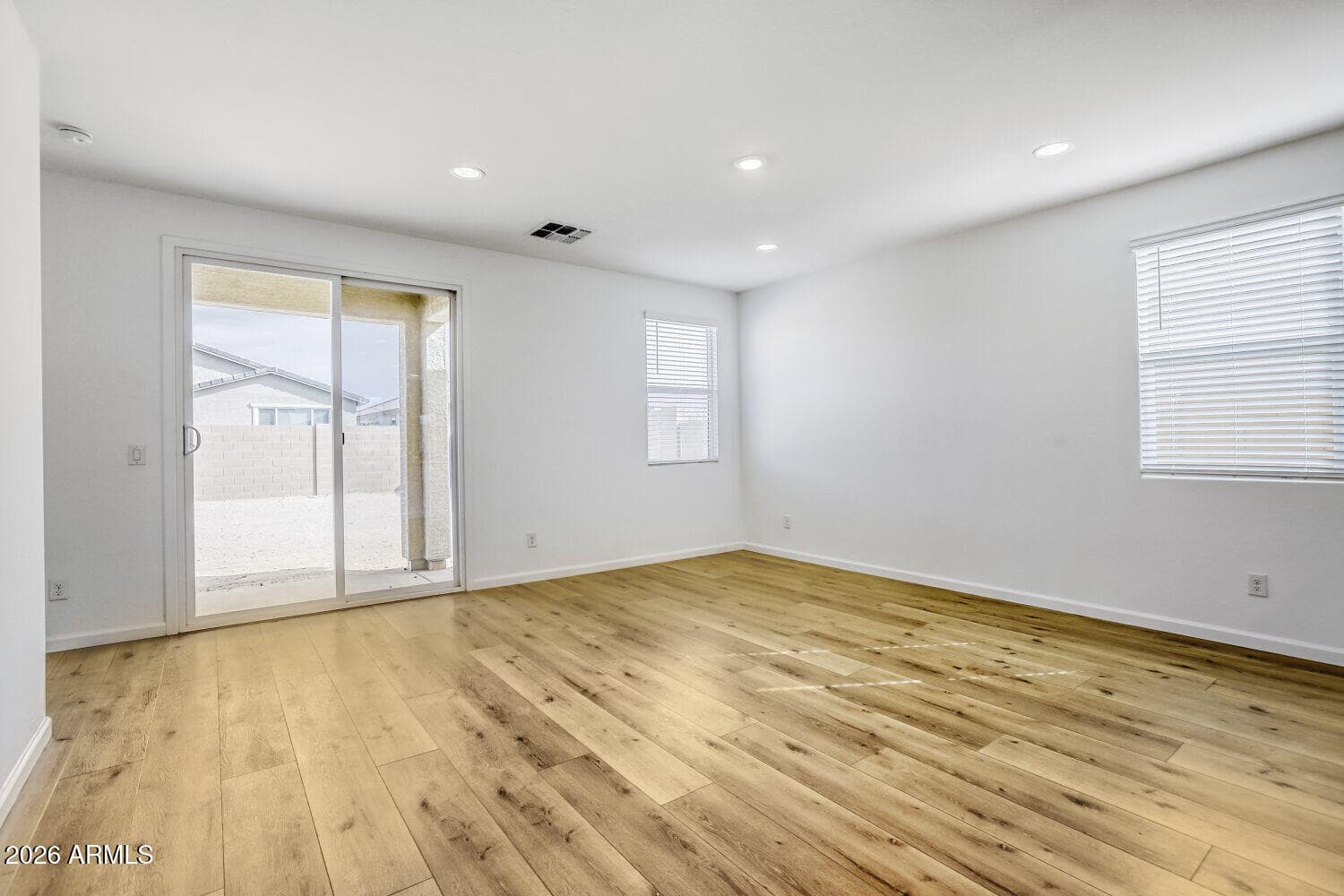 9752 W Flower Street — photo 7